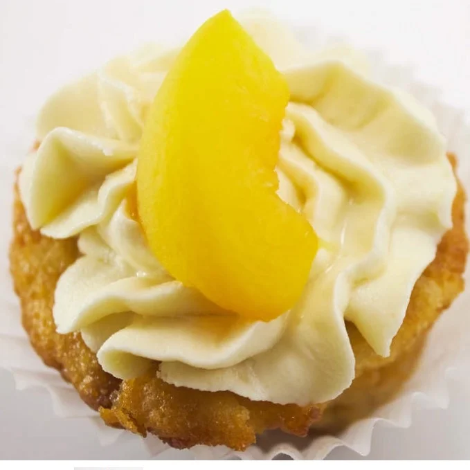 Peach Cobbler Cupcakes