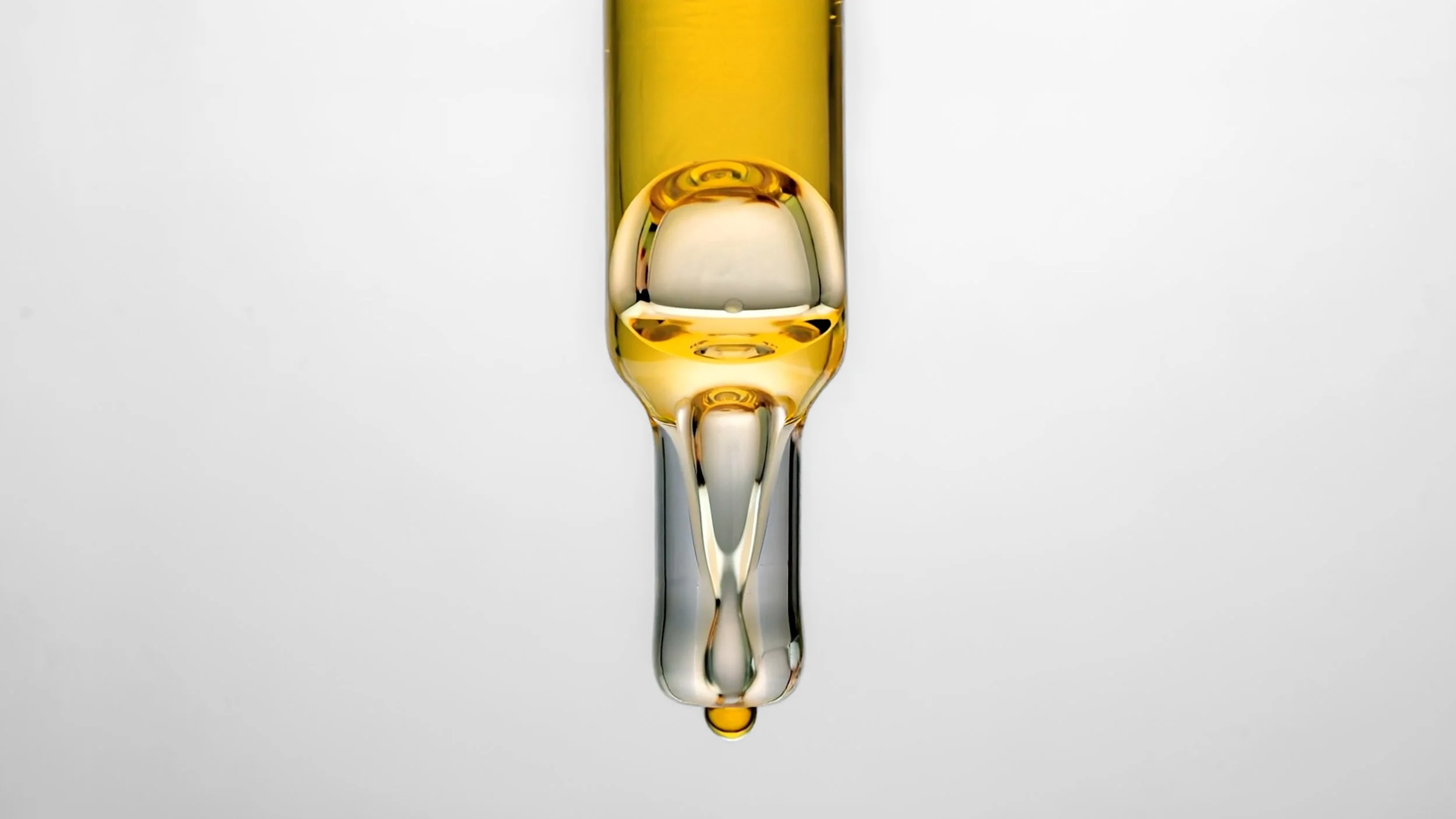 ALPEOR PRORES SANS SOUS TITRES.00_00_44_01.Still010.jpg