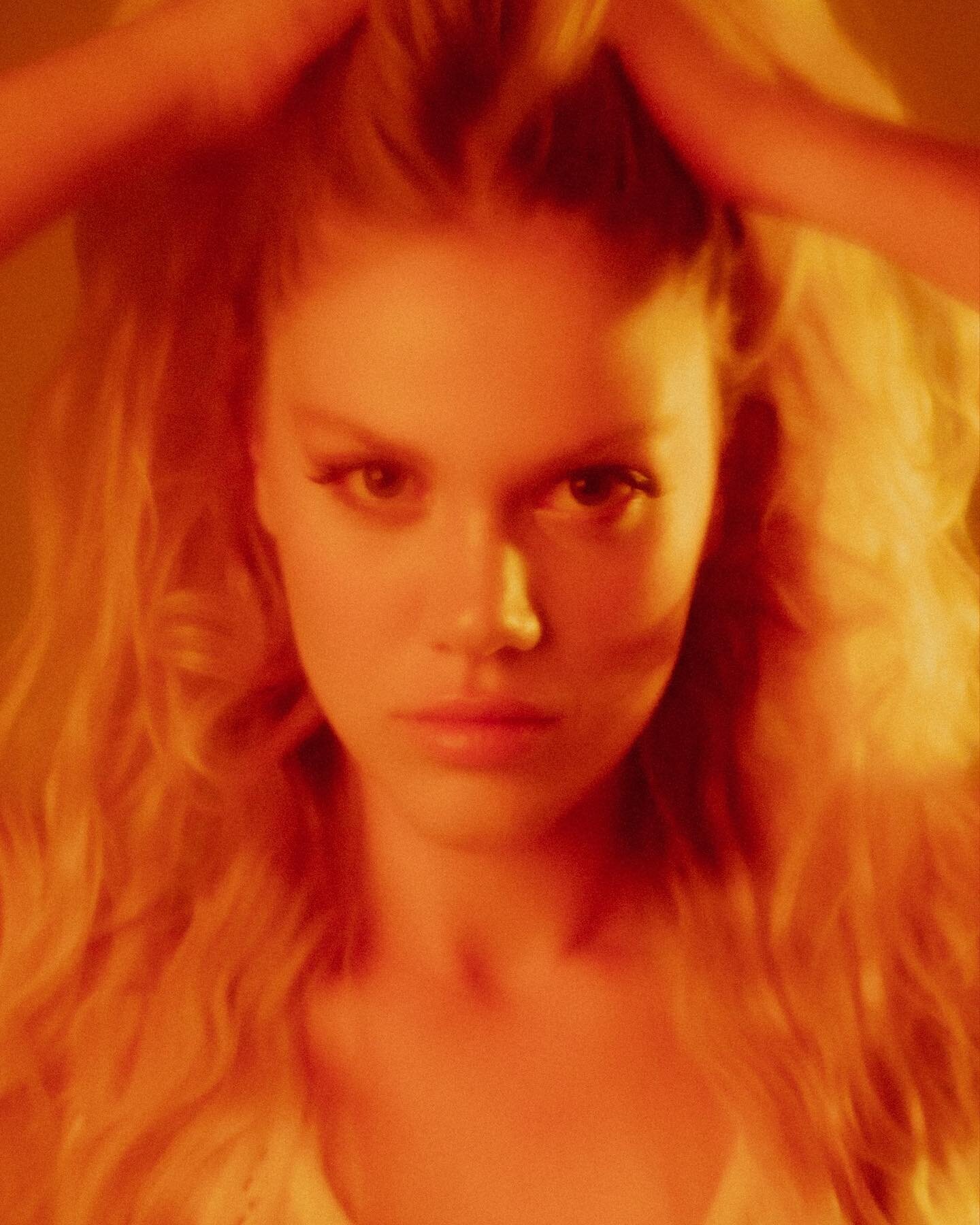 @sserelyereli in ethereal feel