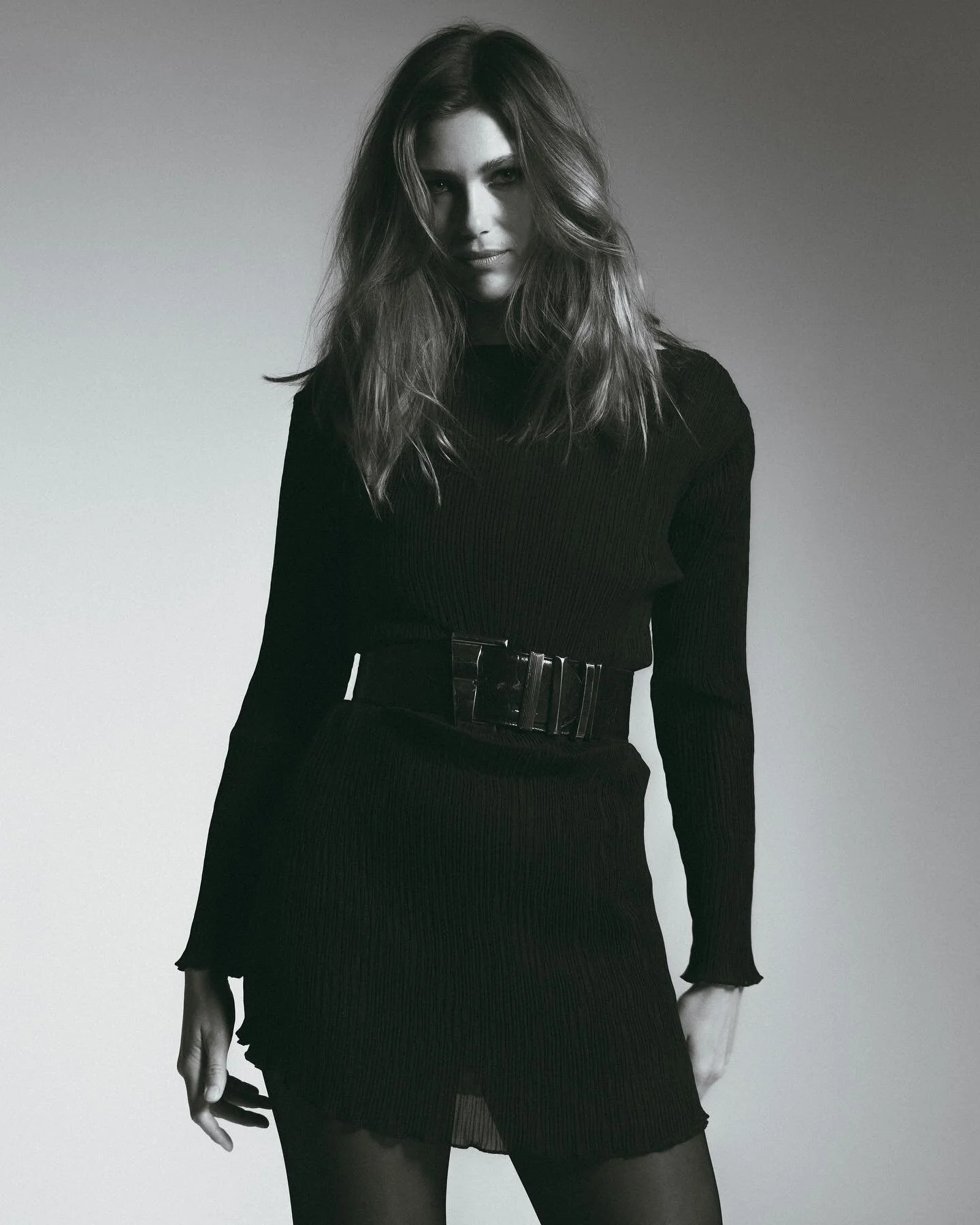 Julia @juliamaxine (@boundarylondon)
Creative Team: 
Beauty @yongchinbreslin 
Wardrobe @david.james.c
Assistants @redthake @athenaj_creative
Studio @6degreesstudiouk