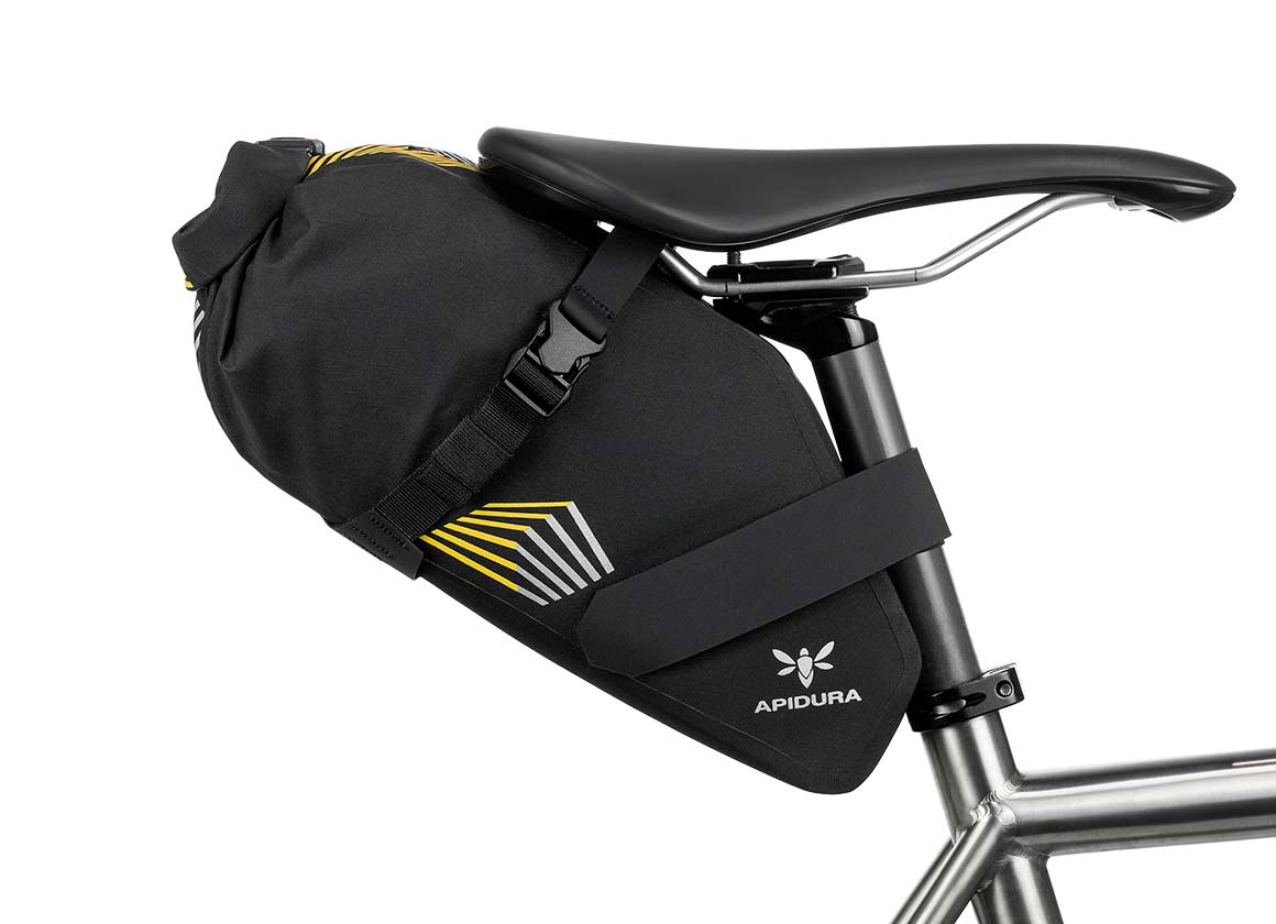 apidura-racing-saddle-pack-5l-on-bike-1.jpg