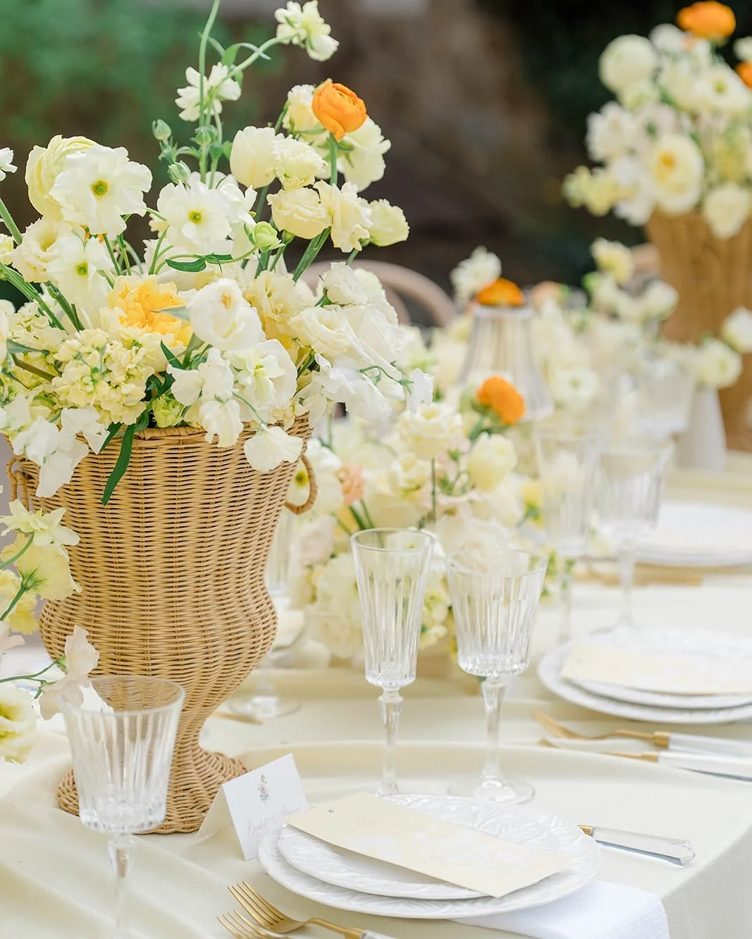 Part 2 💛

Venue:&nbsp;@innatbarleysheaffarm
Design/Planner/Decor:&nbsp;@eventsbygillianandco
Photography:&nbsp;@kirstenannphotography
Videography:&nbsp;@patrickkellyfilms
Florals:&nbsp;@mossandvineeventdesign
Rentals:&nbsp;@partyrentalltd
Stone Colu