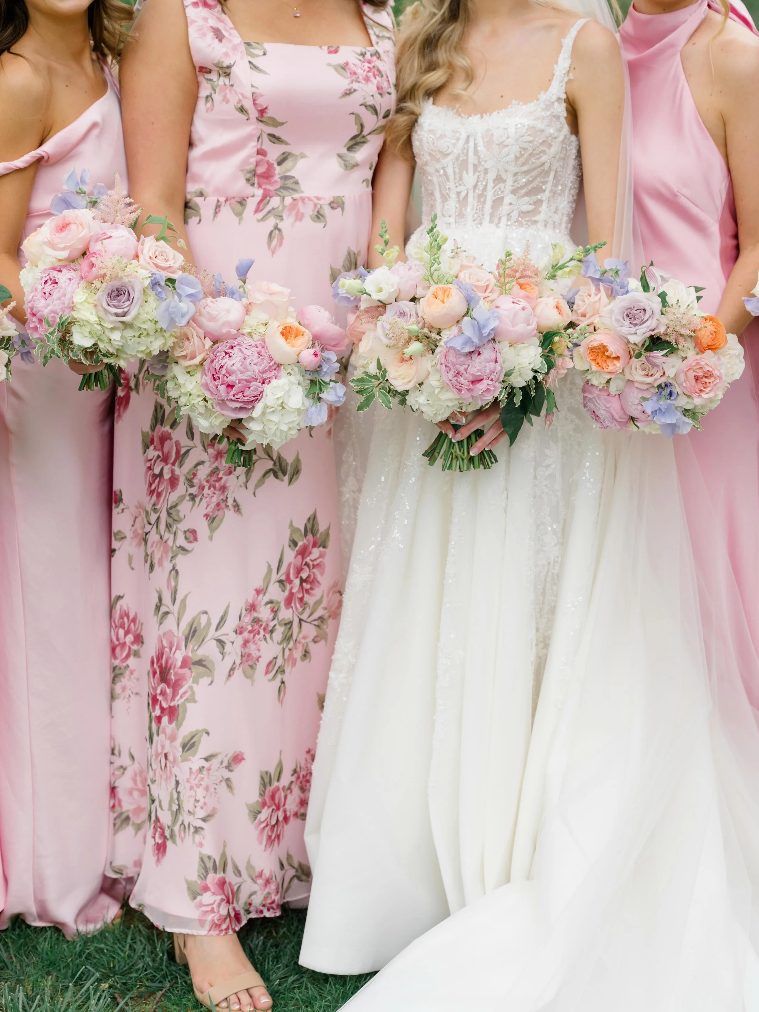 Pretty in PINK! 
Photography: @kirstenannphotography 
Coordinator: @eventsbygillianandco 
Hair/Makeup: @glossphilly 
Dress: @daydream_bridal 
Venue: @applefordestate
