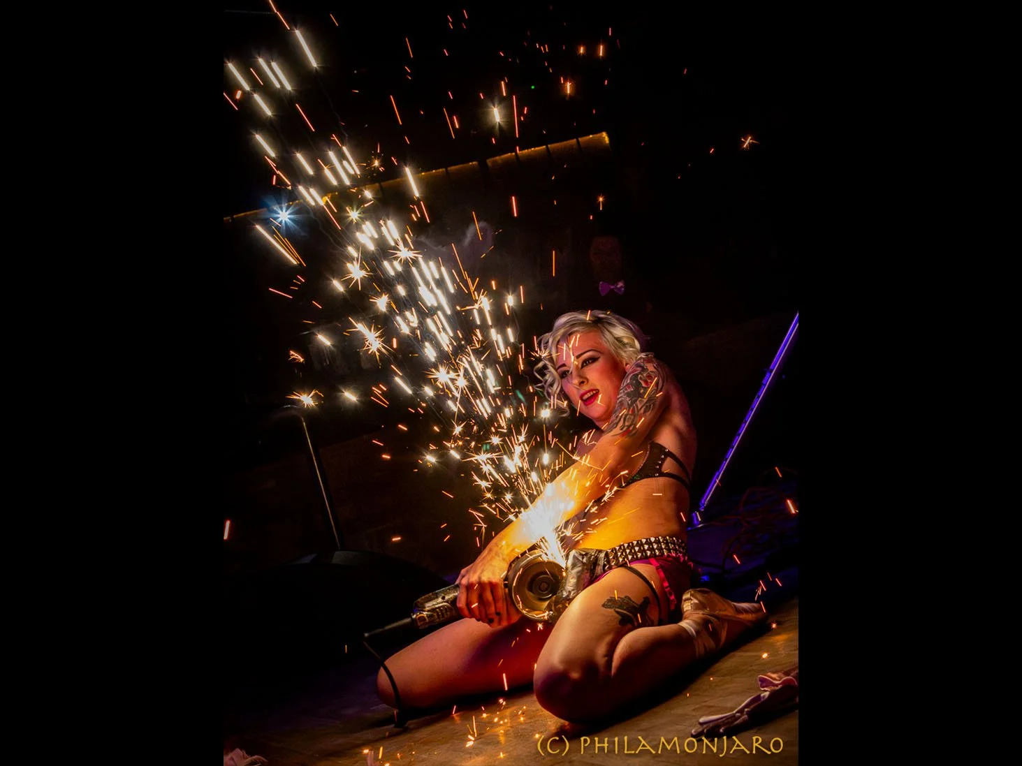 ¡De Playa a Fallas! philamonjaro -0521-2.jpg