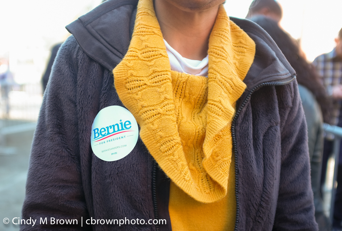 DO20160216-Bernie-Buttons1004.jpg