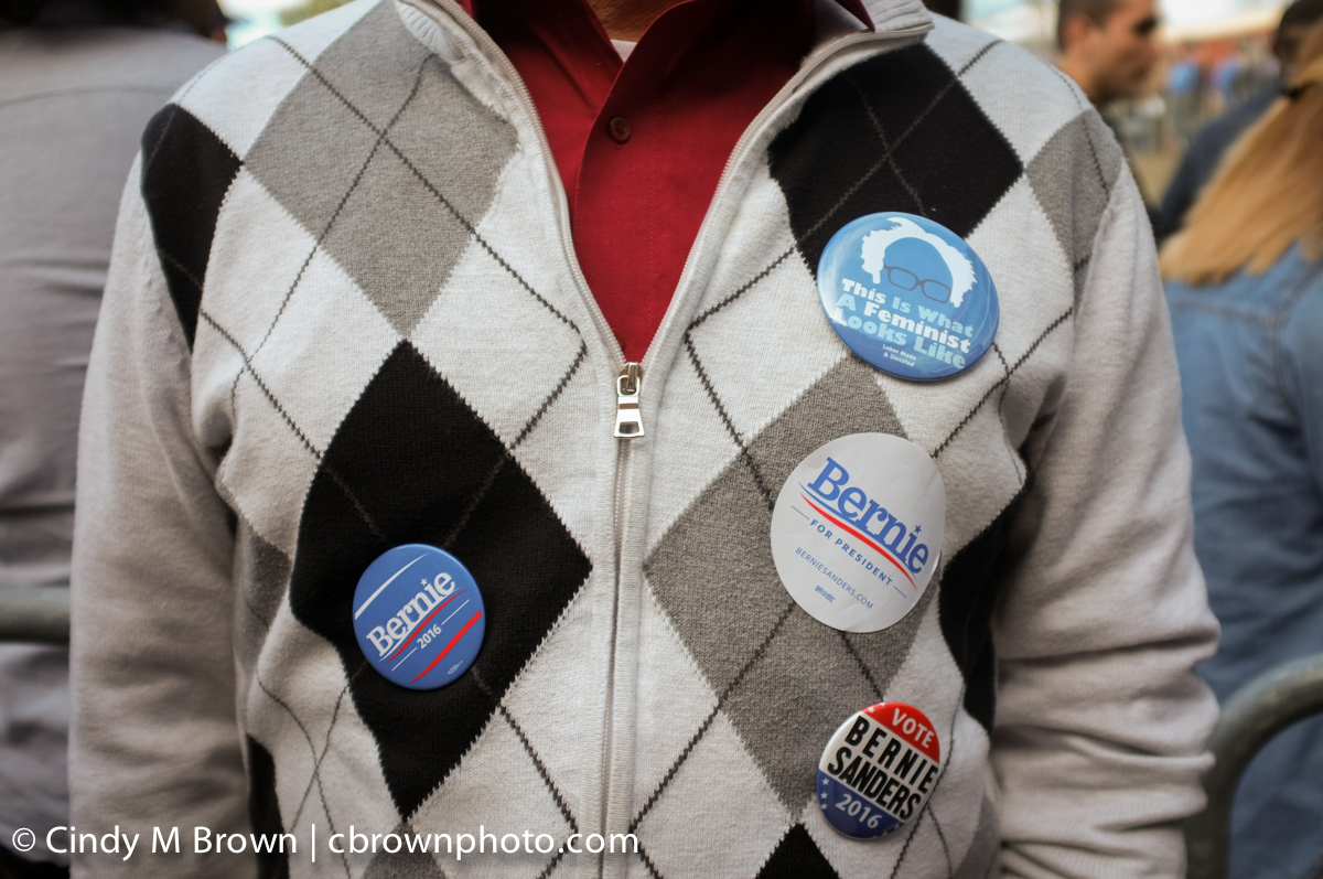 DO20160216-Bernie-Buttons1008.jpg