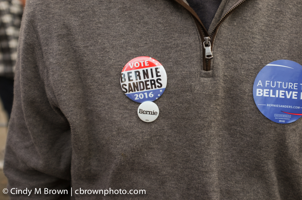 DO20160216-Bernie-Buttons1011.jpg