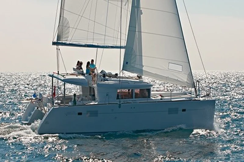 LAGOON 450 45ft Length | Sleeps 8 guests Catamaran with air-conditioning, four cabins sleep 8 guests. £1,230 pp*/week