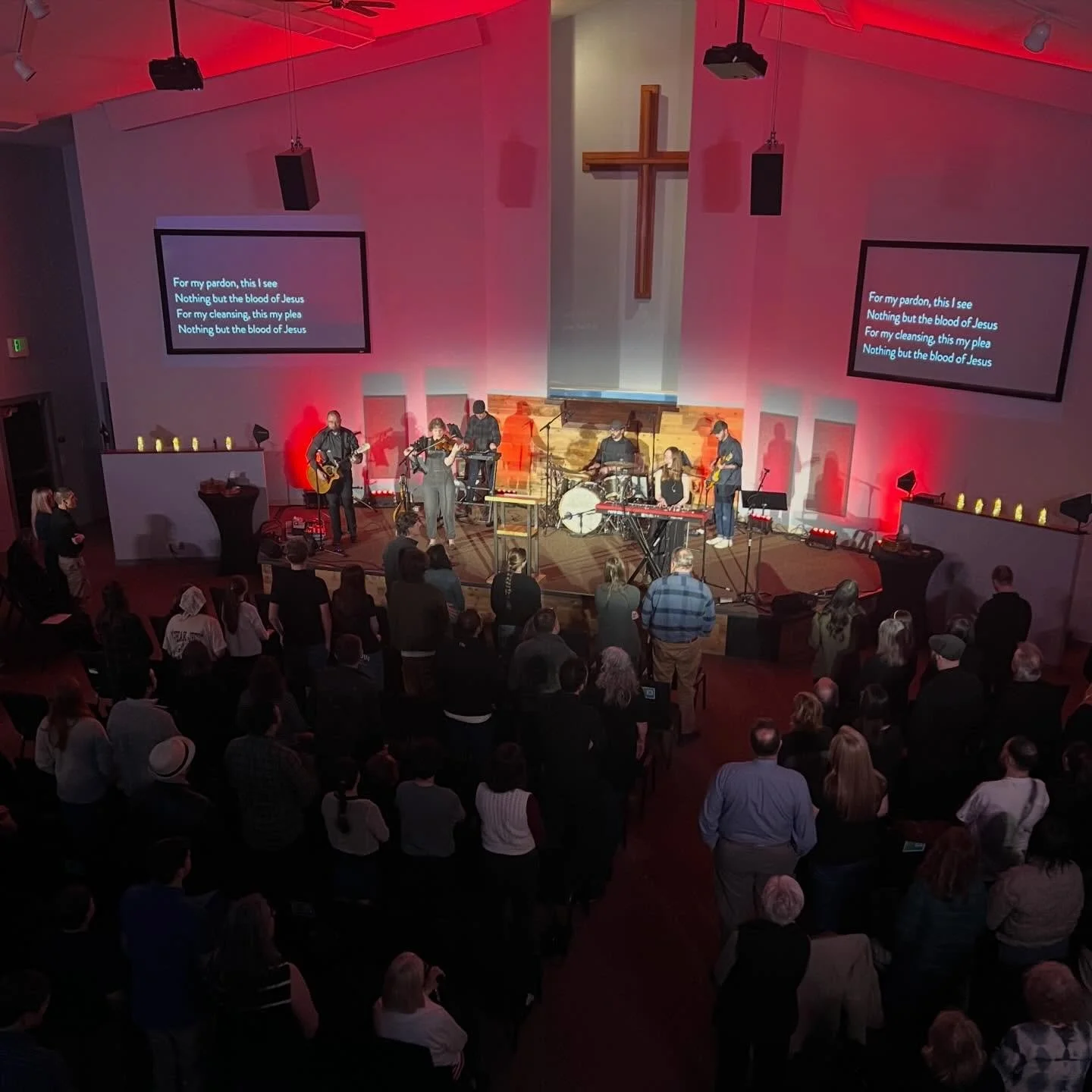 Tonight we remembered the death that Christ experienced on the cross on our behalf. Sunday, we celebrate his glorious resurrection. Join us at 9am or 11am. 

Find out more at SCBC.do

#soundcitybiblechurch #heisrisen