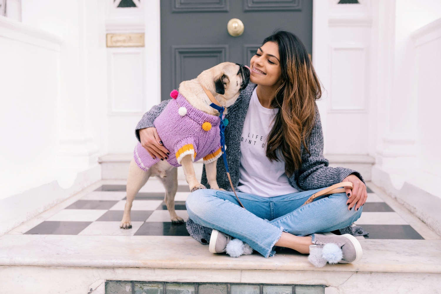 humanandhound-twinning-fashion-london-twinningiswinning-ariandm-spring-dogfashion-stylishdogs-bestdresseddog-pug-pugfashion-dogsinclothes-springjumper-best-dogfashionblog-dogblog-bestdogblog-topdogblog-humanandhoundblog-bestdogbloginlondon-streetstyle-londonstreetstyle-humanandhoundstreetstyle