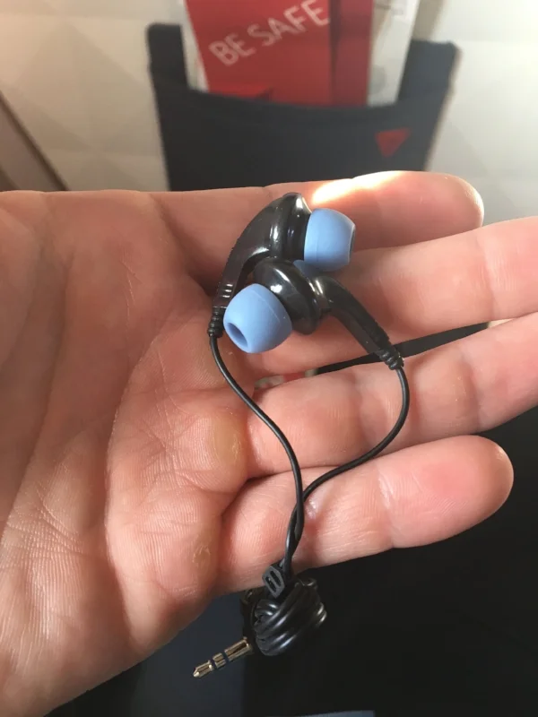 Delta domestic first class headphones