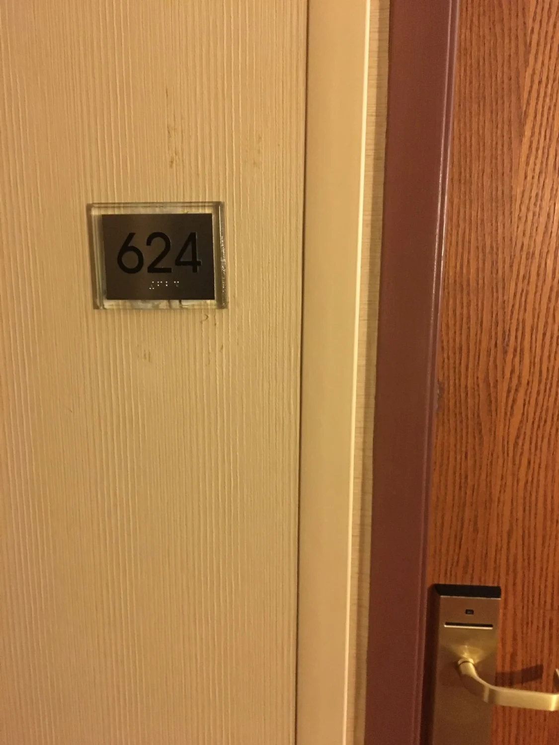 KANSAS CITY MARRIOTT DOWNTOWN GUEST ROOM