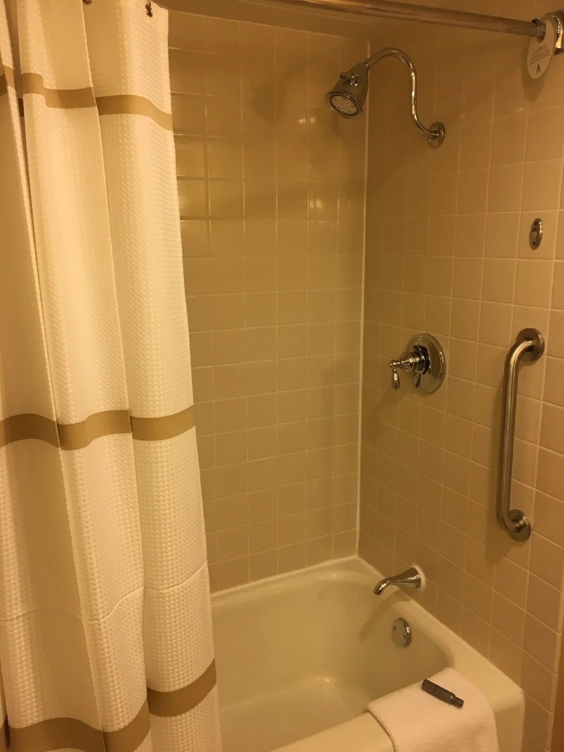 KANSAS CITY MARRIOTT DOWNTOWN GUEST ROOM