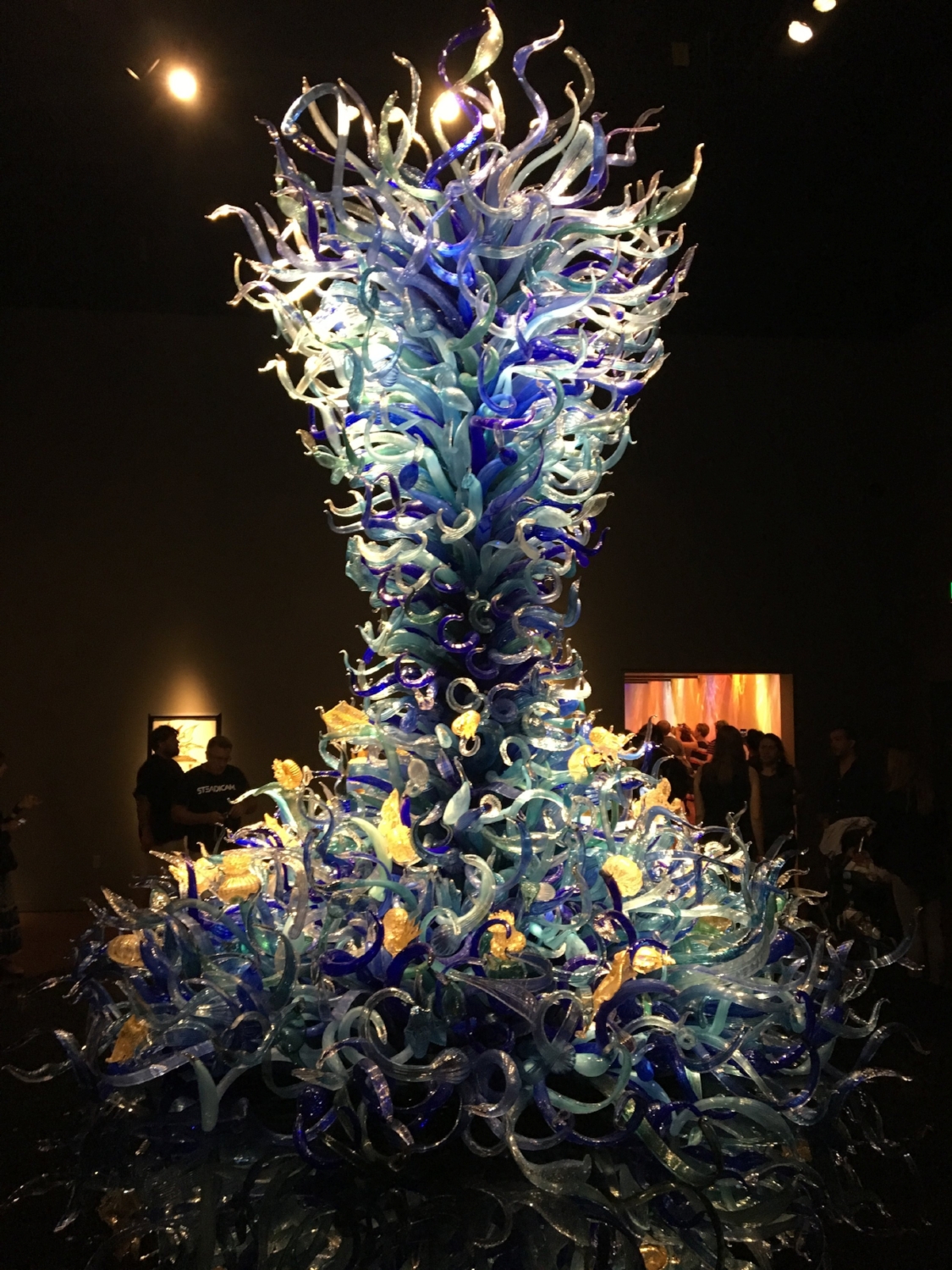 CHIHULY GARDEN AND GLASS
