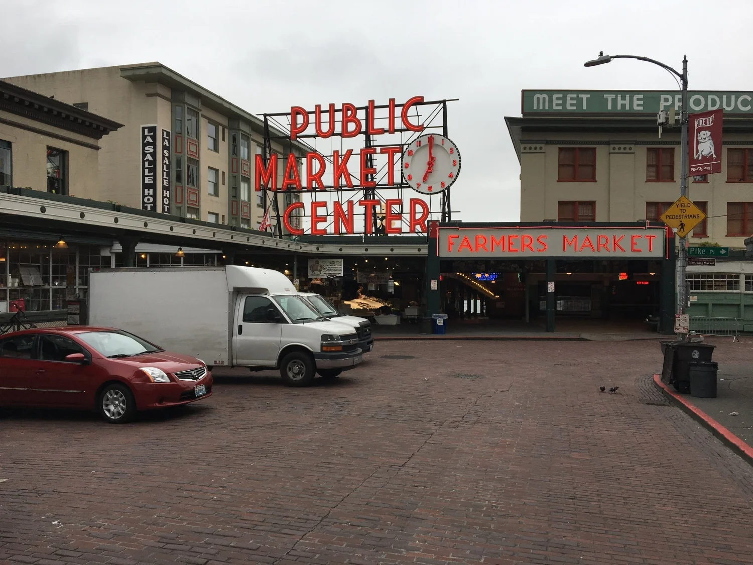 PIKES PLACE MARKET, SEATTLE