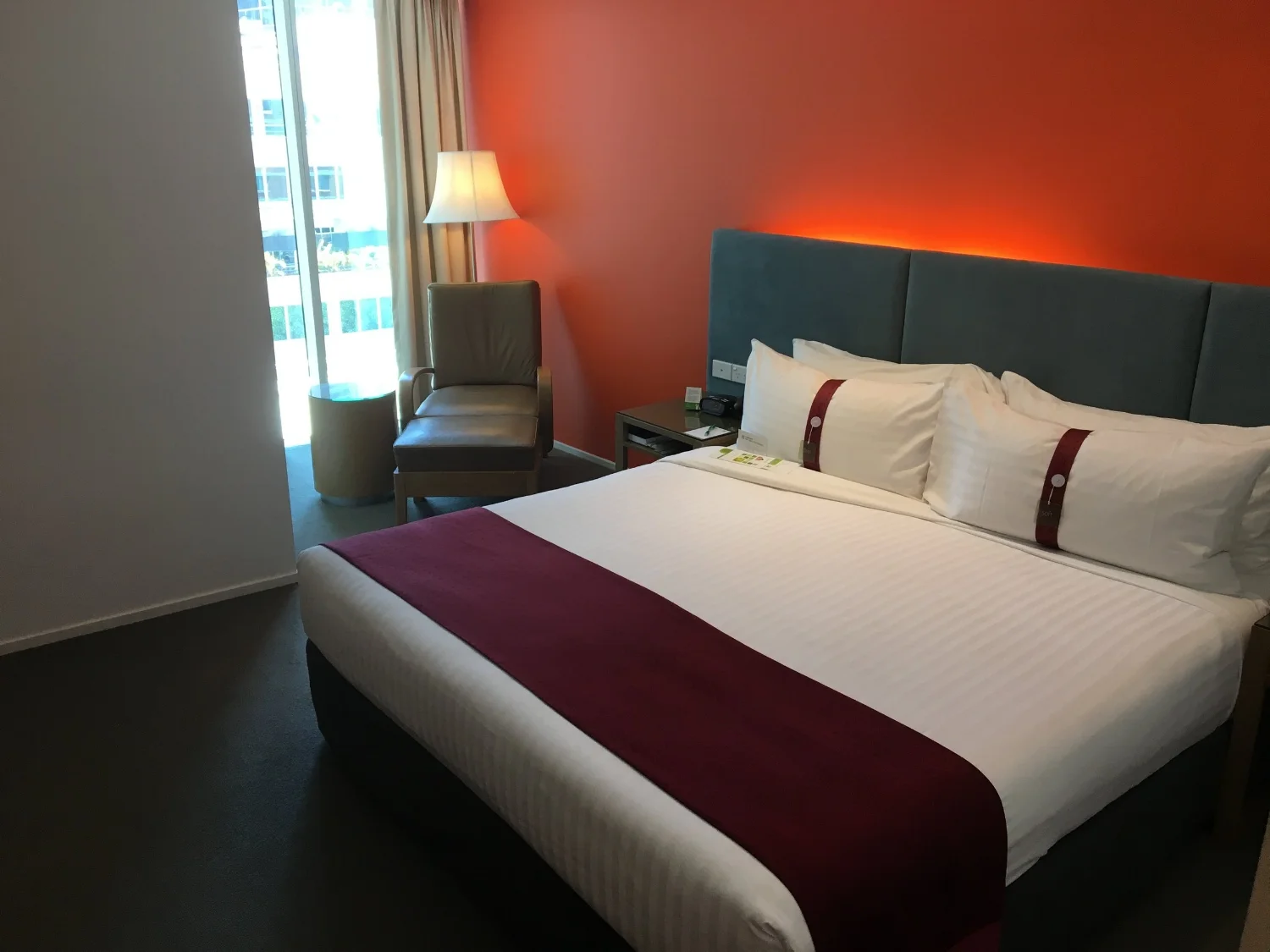 REDEEM IHG POINTS FOR A STAY AT THE HOLIDAY INN DARLING HARBOUR