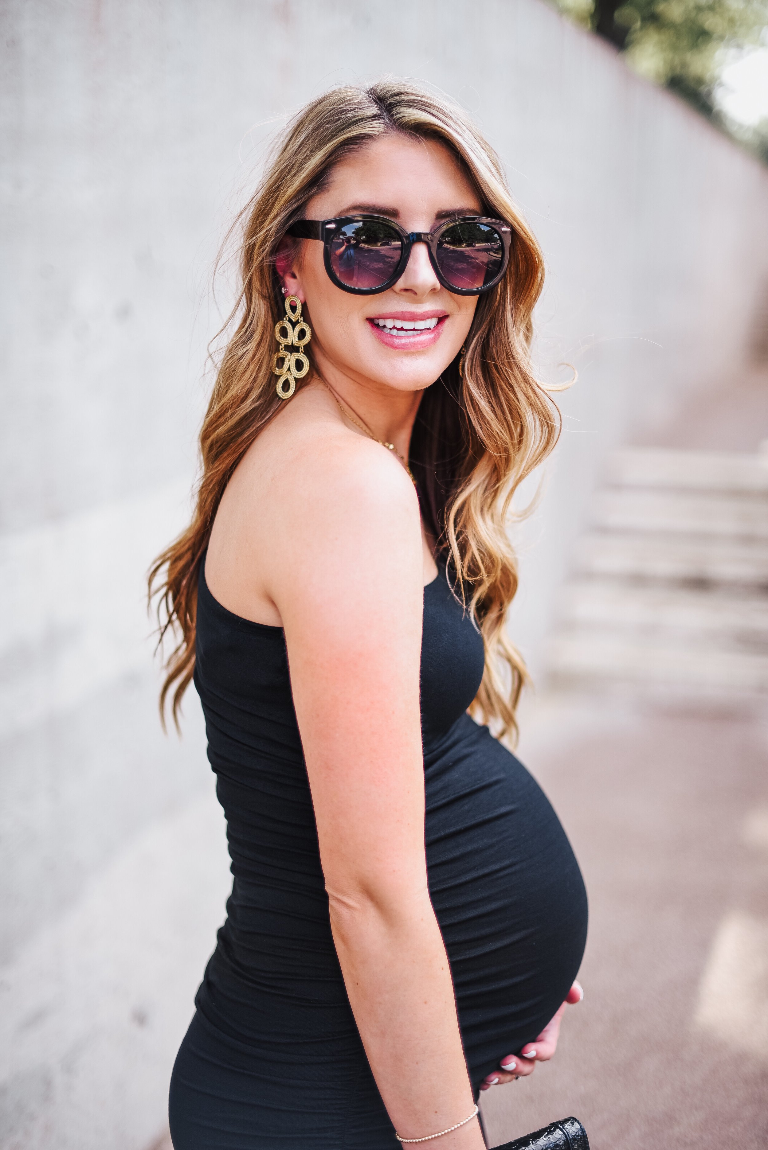 maternity date night outfit