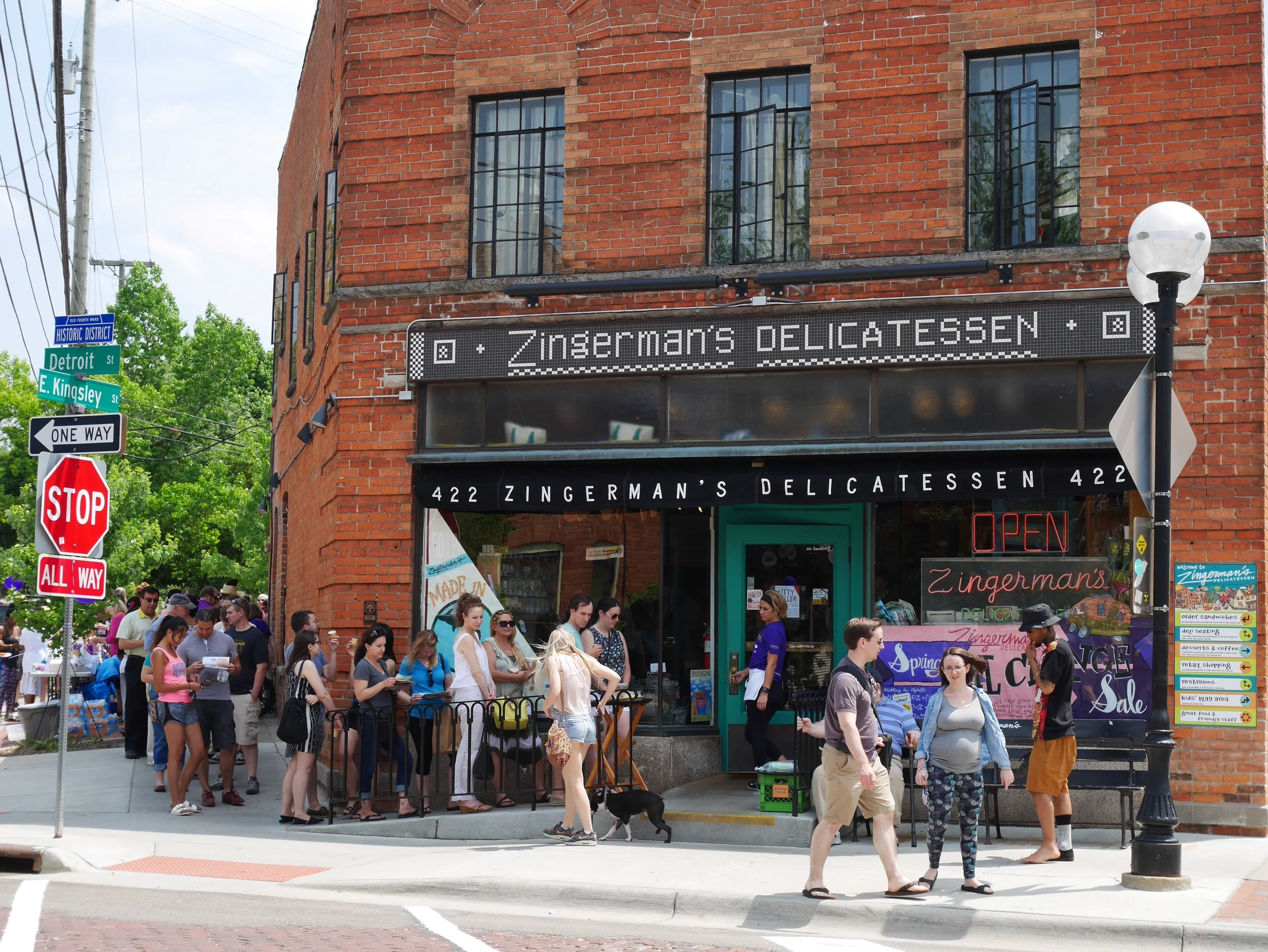 Zingerman's Delicatessen and its famous lines