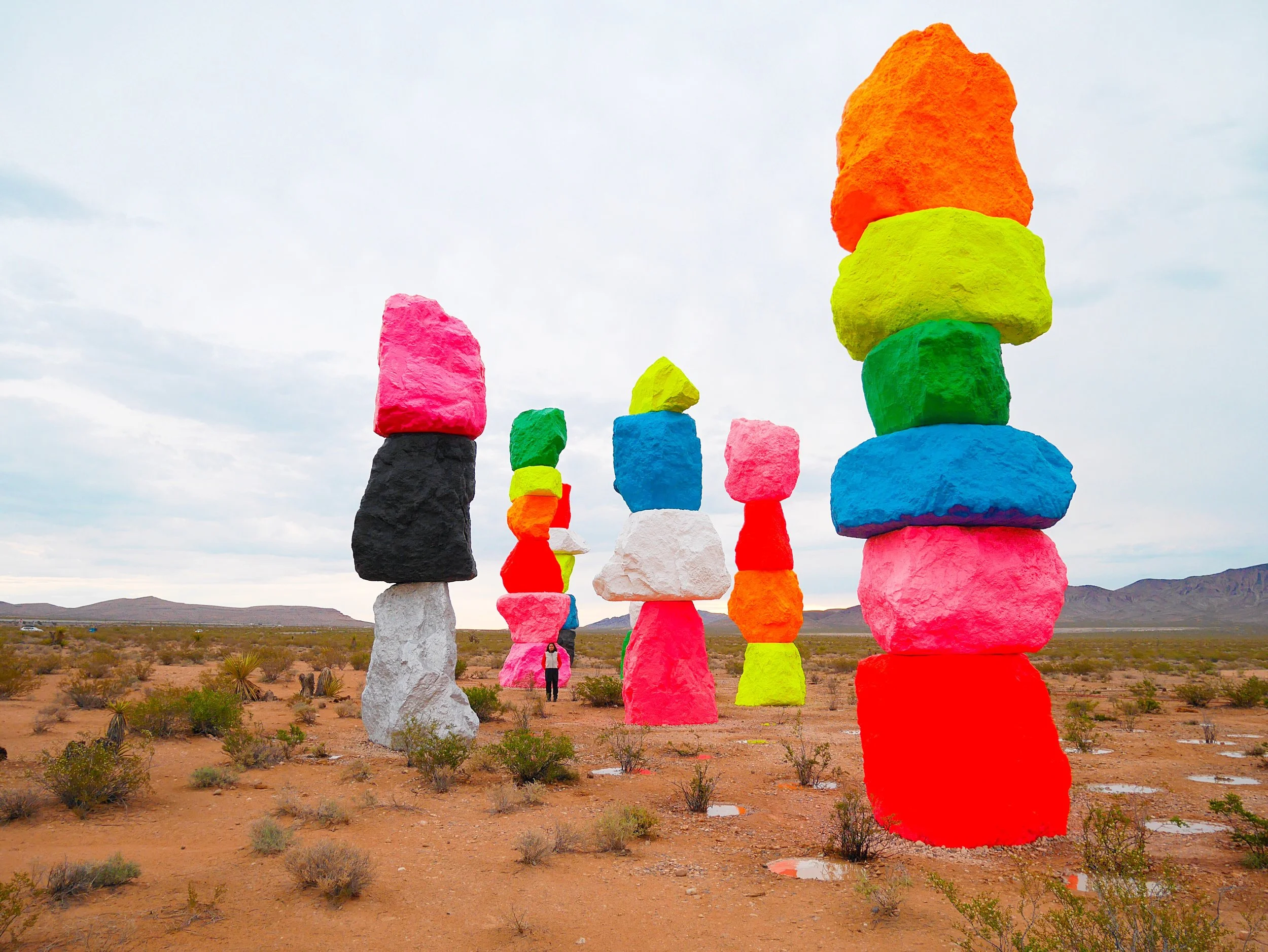 Seven Magic Mountain 