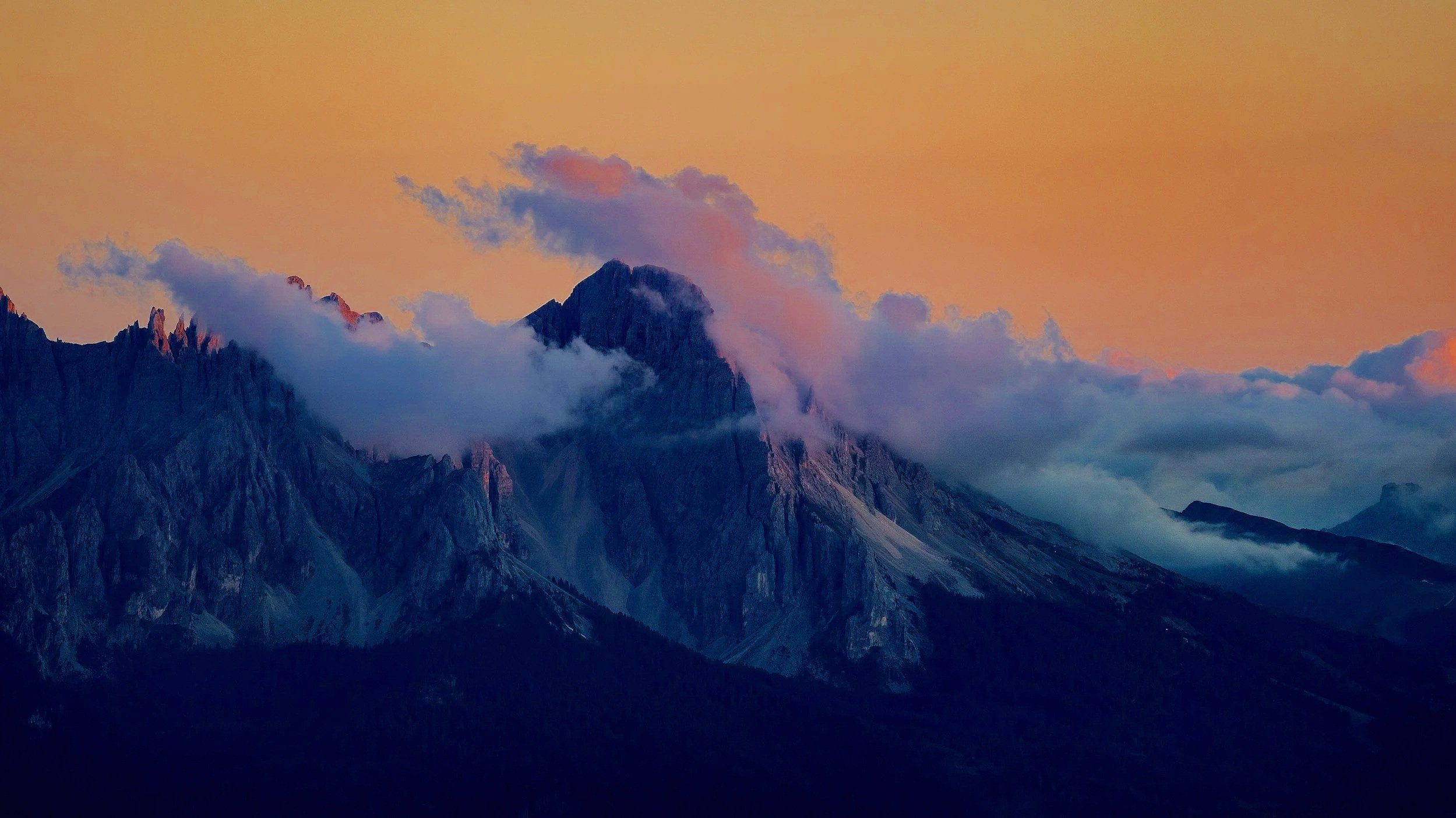 unsplash-image-A1IoRfRQHuk.jpg
