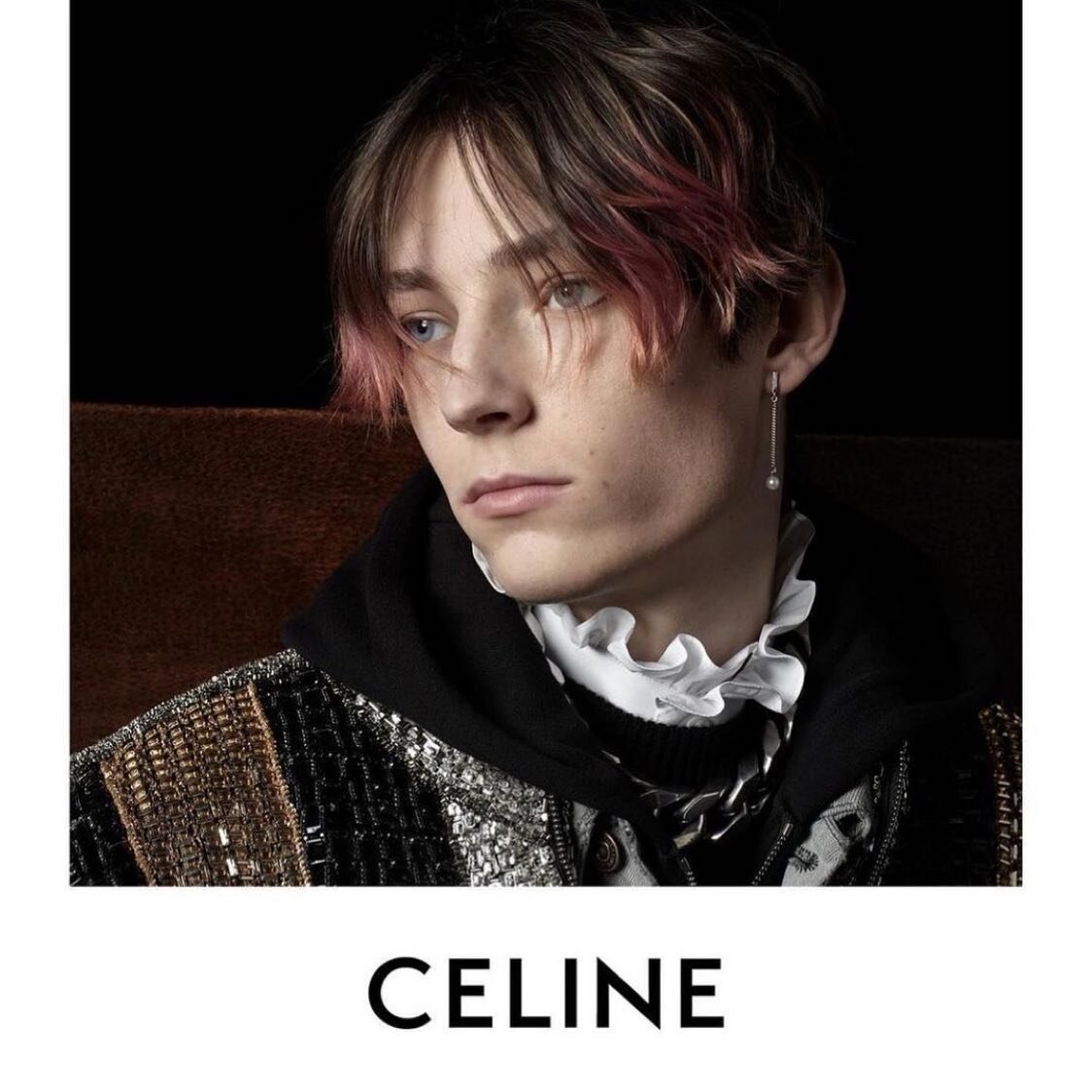 CELINE HOMME CAMPAIGN &quot;TEEN KNIGHT POEM&quot;
Photography and styling @hedislimane 
Makeup by me
Hair @estherlangham 
Colorist @alexbrownsell 
#celinebyhedislimane #teenknightpoem #celinehomme

Assisted by @emilie.makeupyourmind