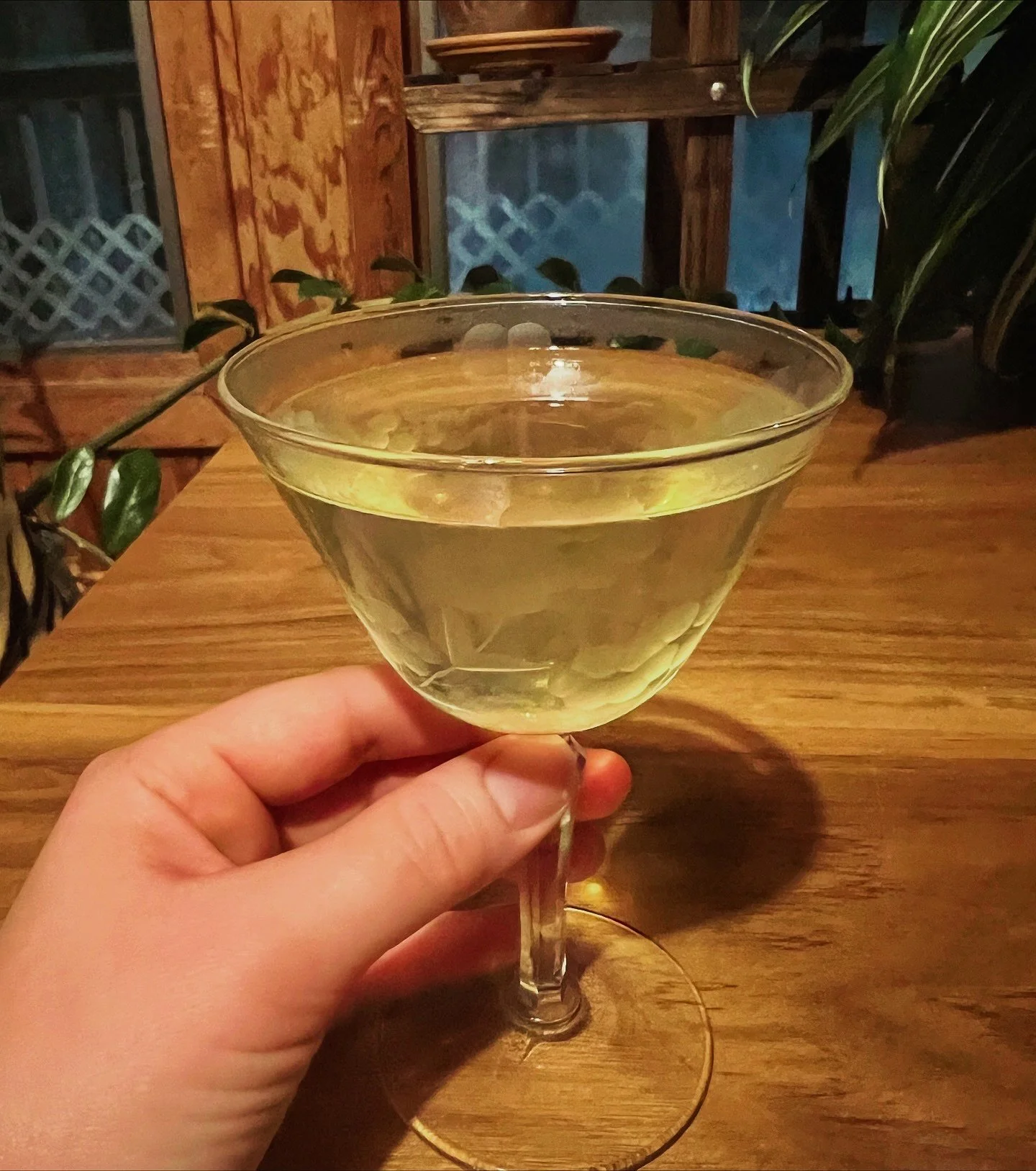 DIY Peppermint Electrolyte Tea~ 🌿 Save yourself the negative side effects of unnecessary junk ingredients added to the majority of so-called &ldquo;natural&rdquo; electrolyte drinks sold on the market, and enjoy this healthy, tried and true version 