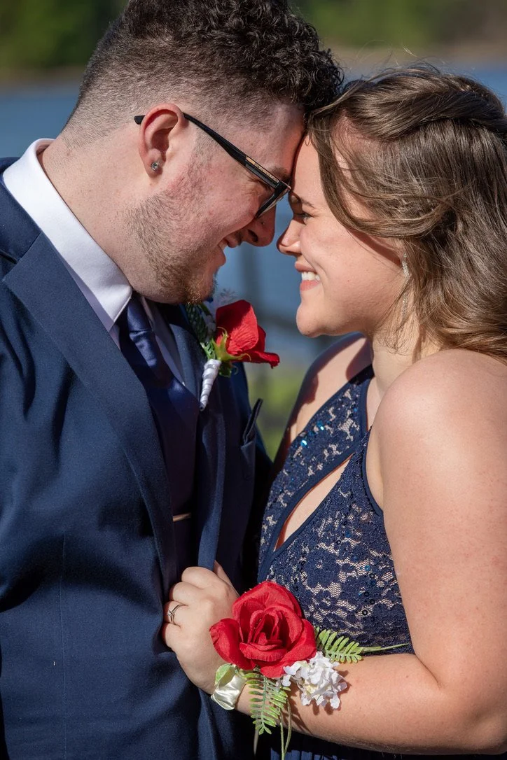 Prom Couple Portrait - Havre De Grace Maryland - www.wendymillerphotographymd.com (Copy)