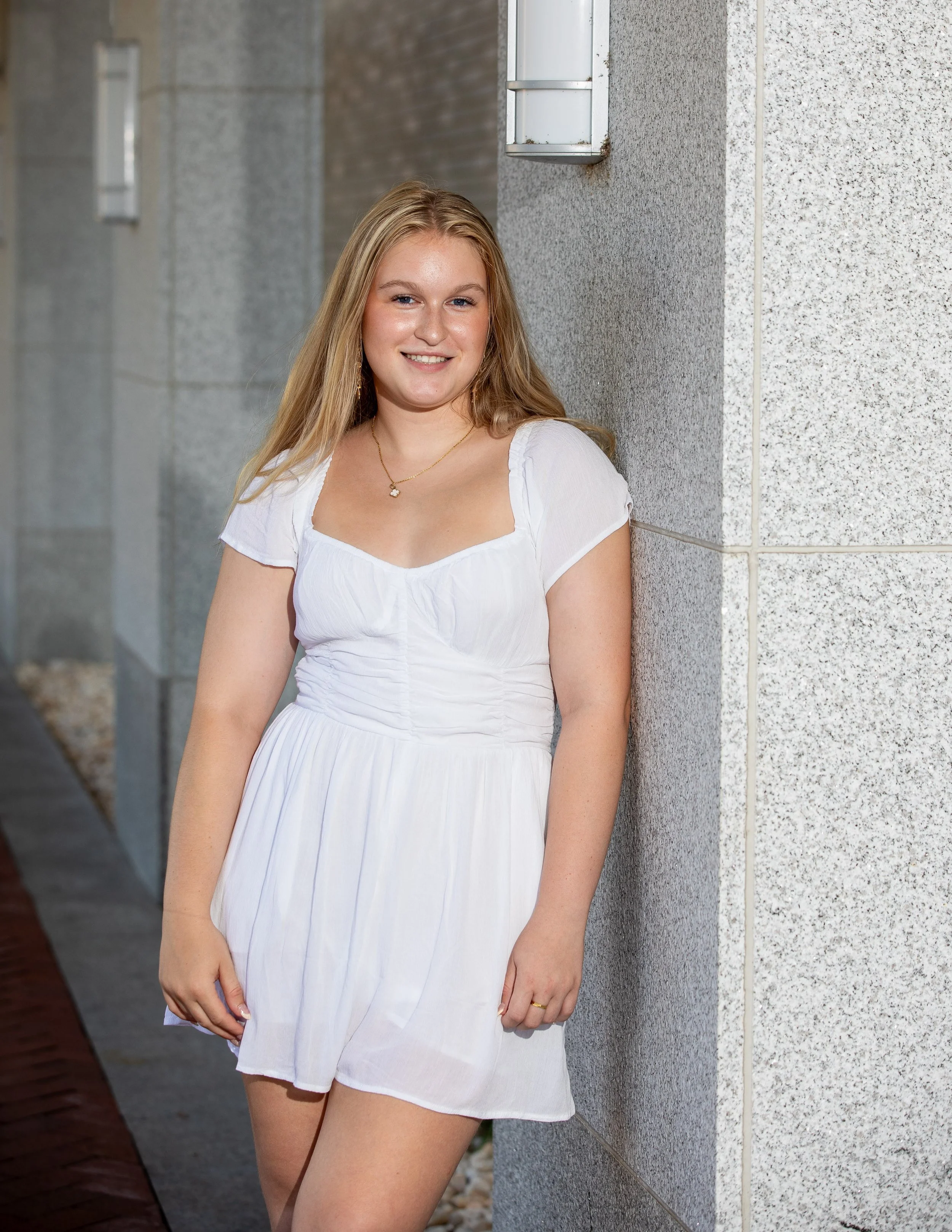 Senior Portrait Photoshoot - Maryland Portrait Photographer - www.wendymillerphotographymd.com.jpg