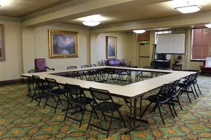 Temple. Confernece-Room.jpeg