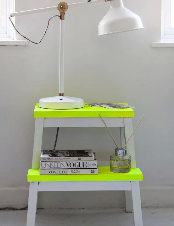 SHELF_ACCENT_NEON.jpg