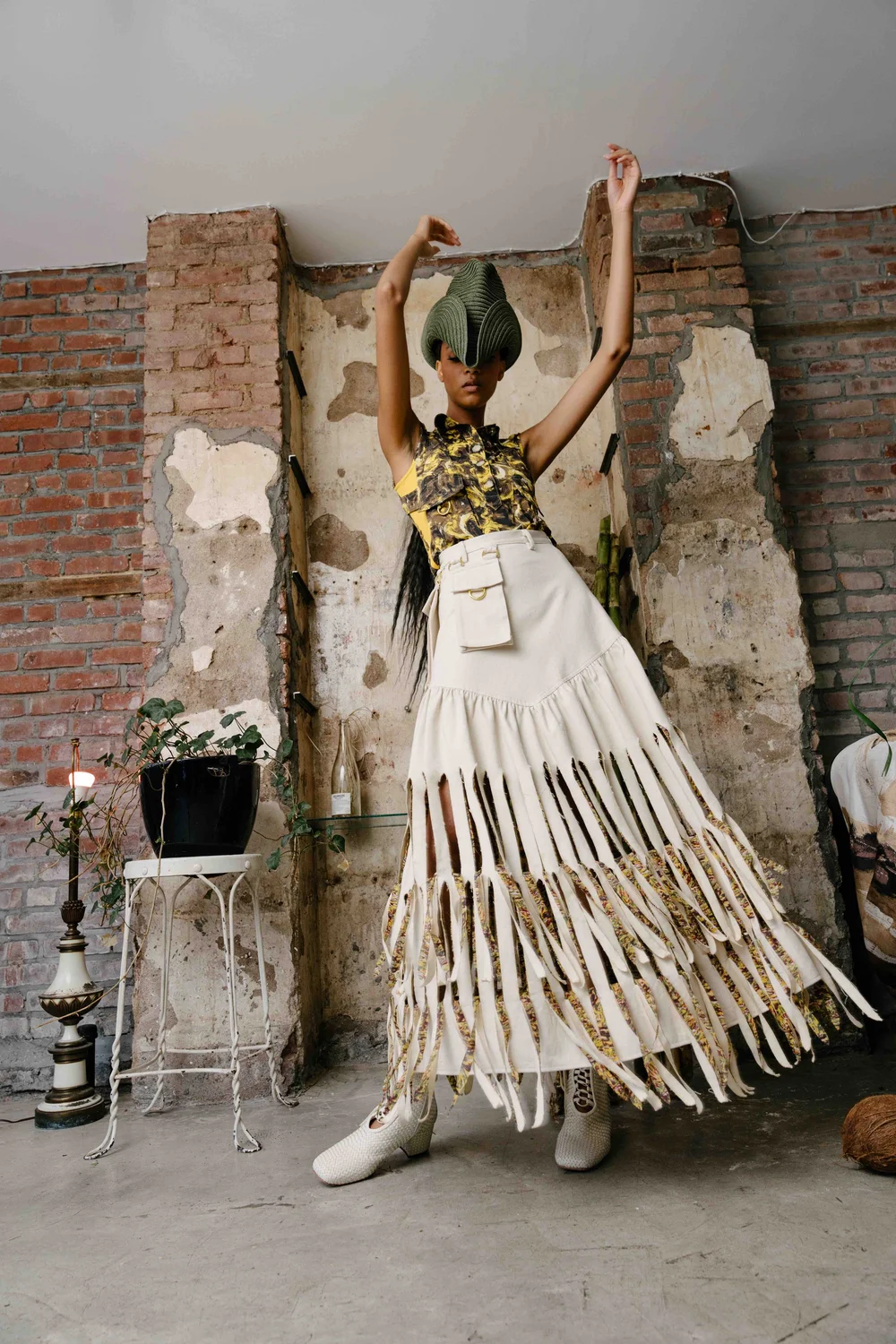 23SS新作【MaxMara】Suede skirt with fringe フリンジスカート Max Mara Battage fringe-trimmed suede midi skirt Max Mara