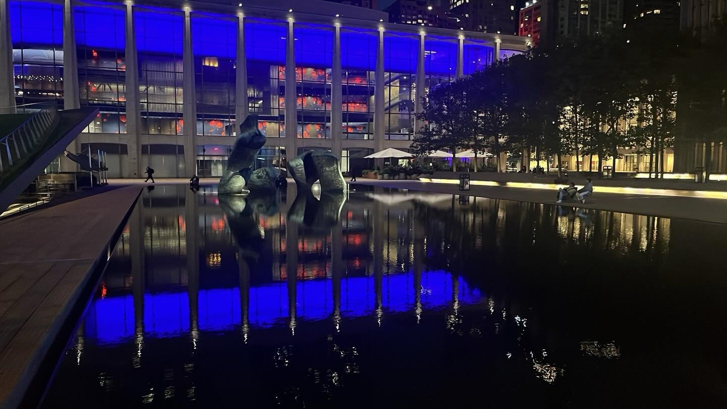 Late night walks around Lincoln Center are magical. #lincolncenter #metopera #nyc #newyork