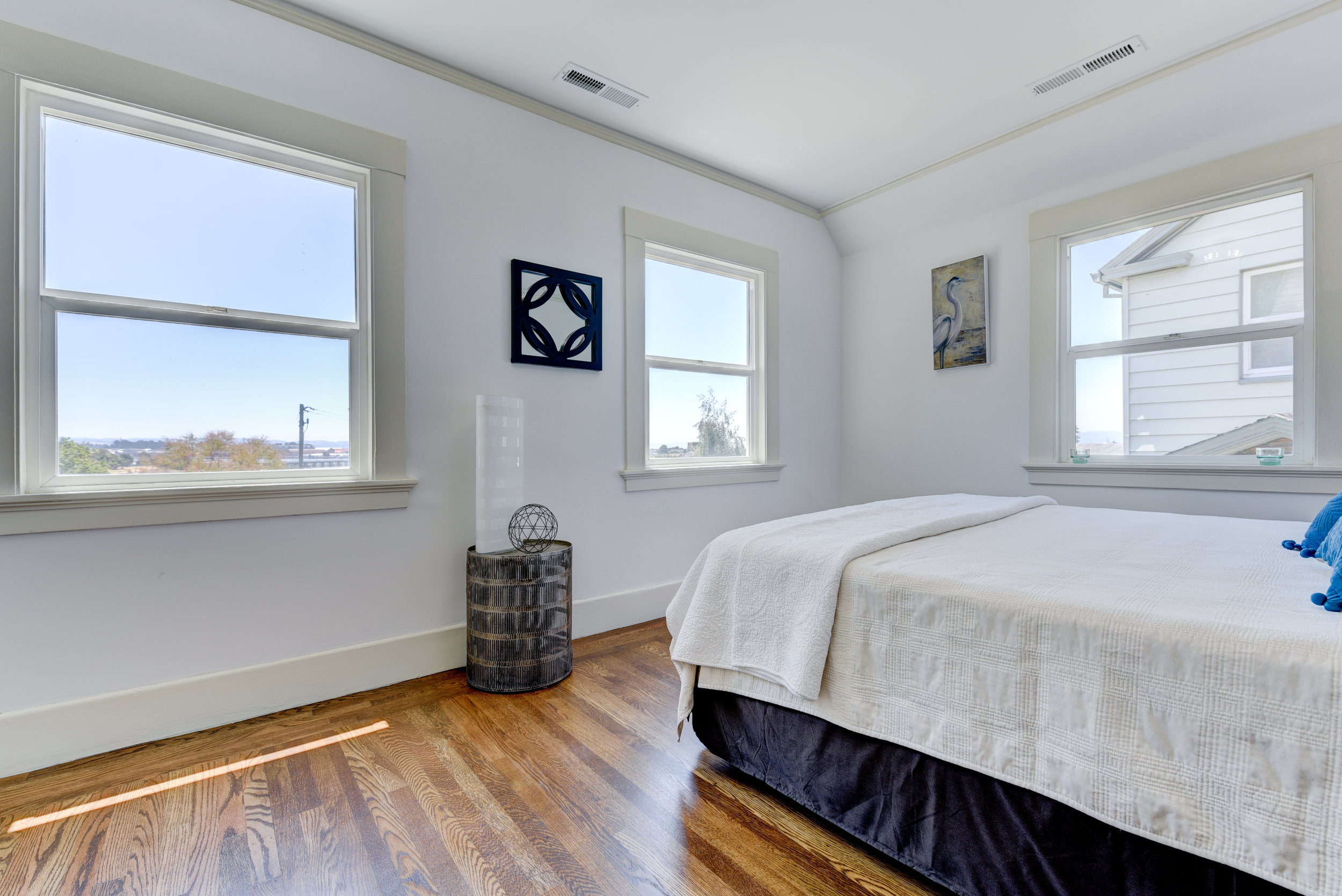 New front bedroom 1.jpg