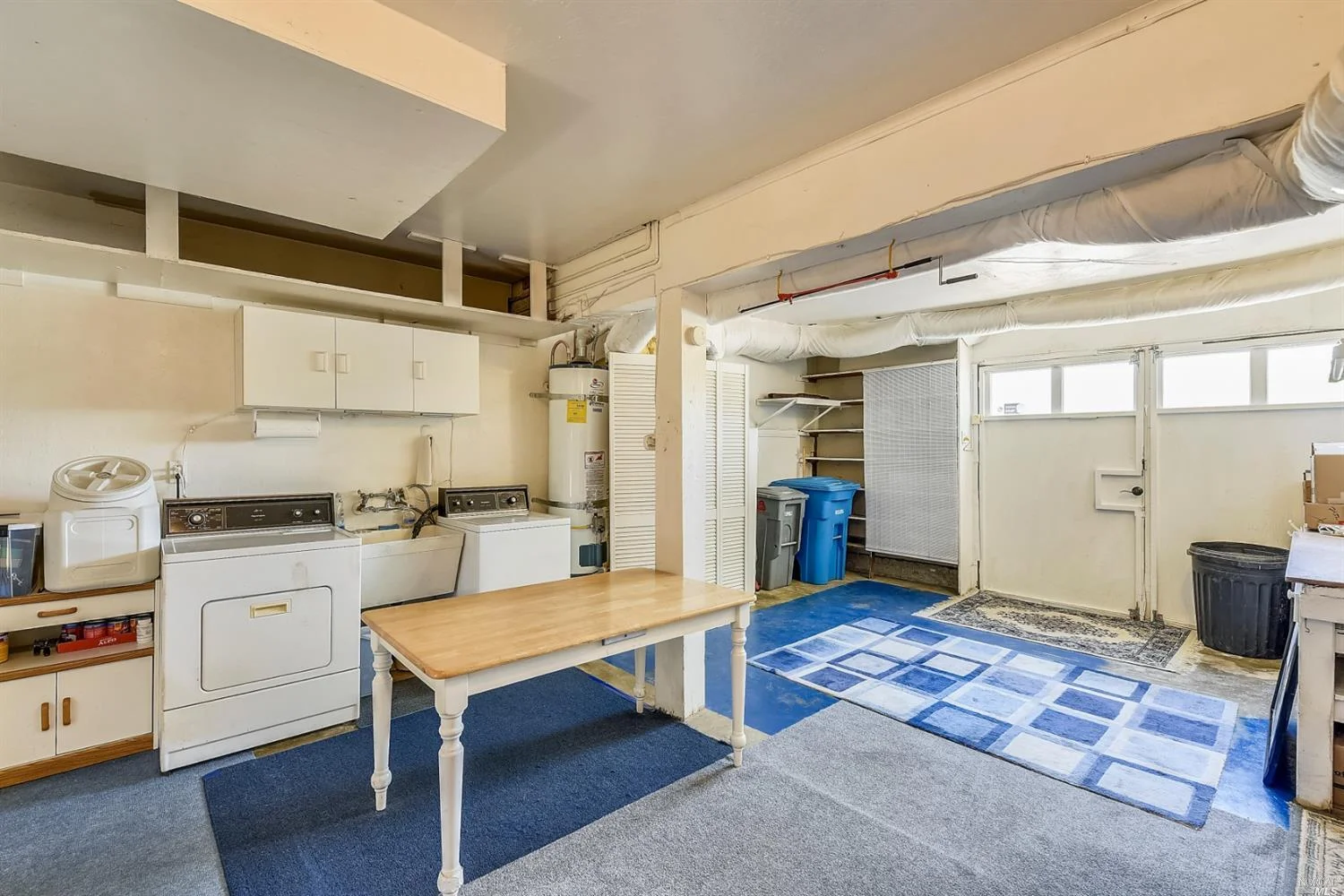 Garage Space 1.jpg