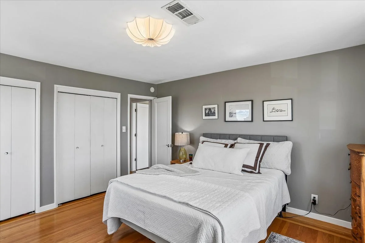 29-Bedroom.jpg