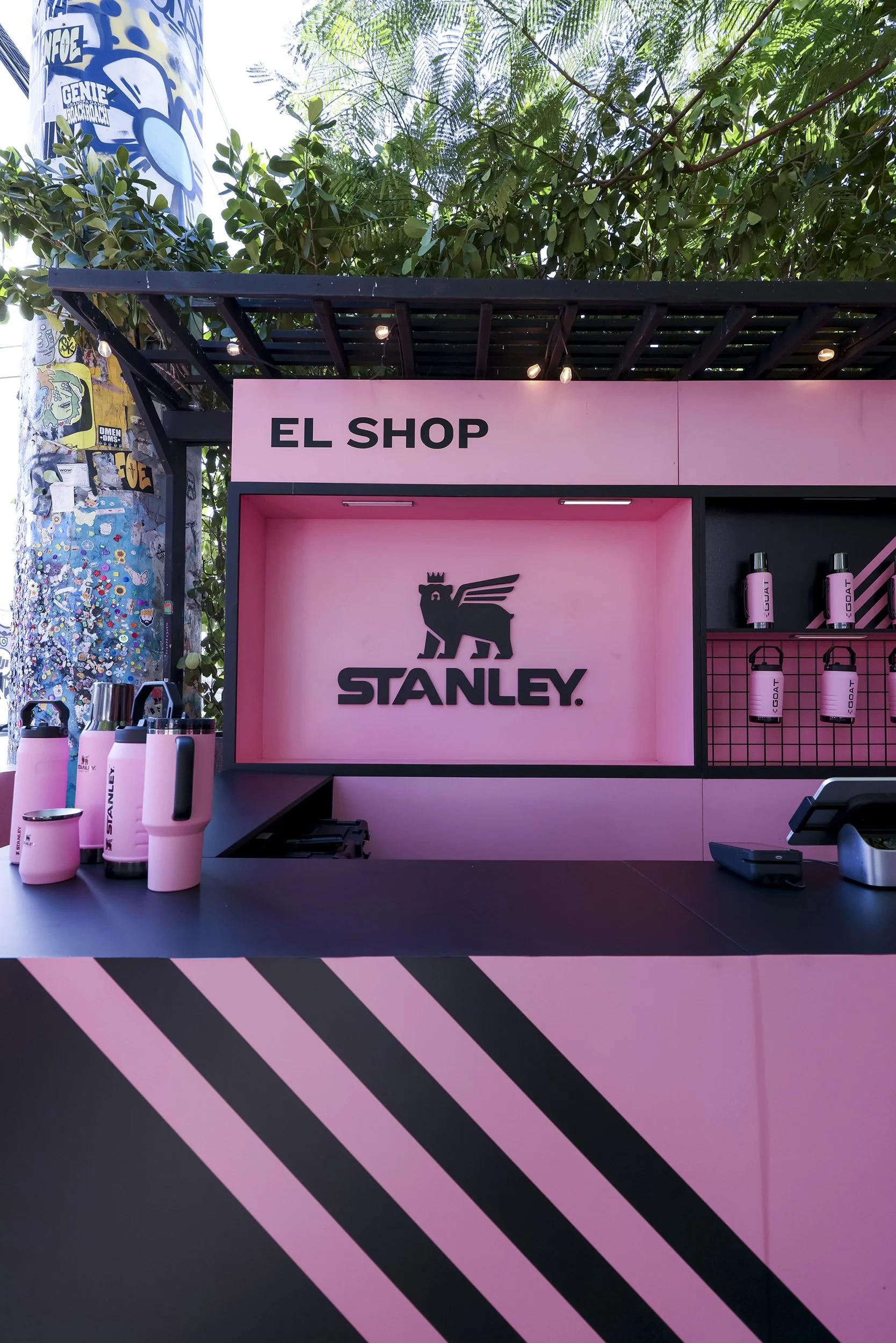 OHM-Wasserman-ArtBaselxStanleyDay1-ProductDisplays_31.jpg