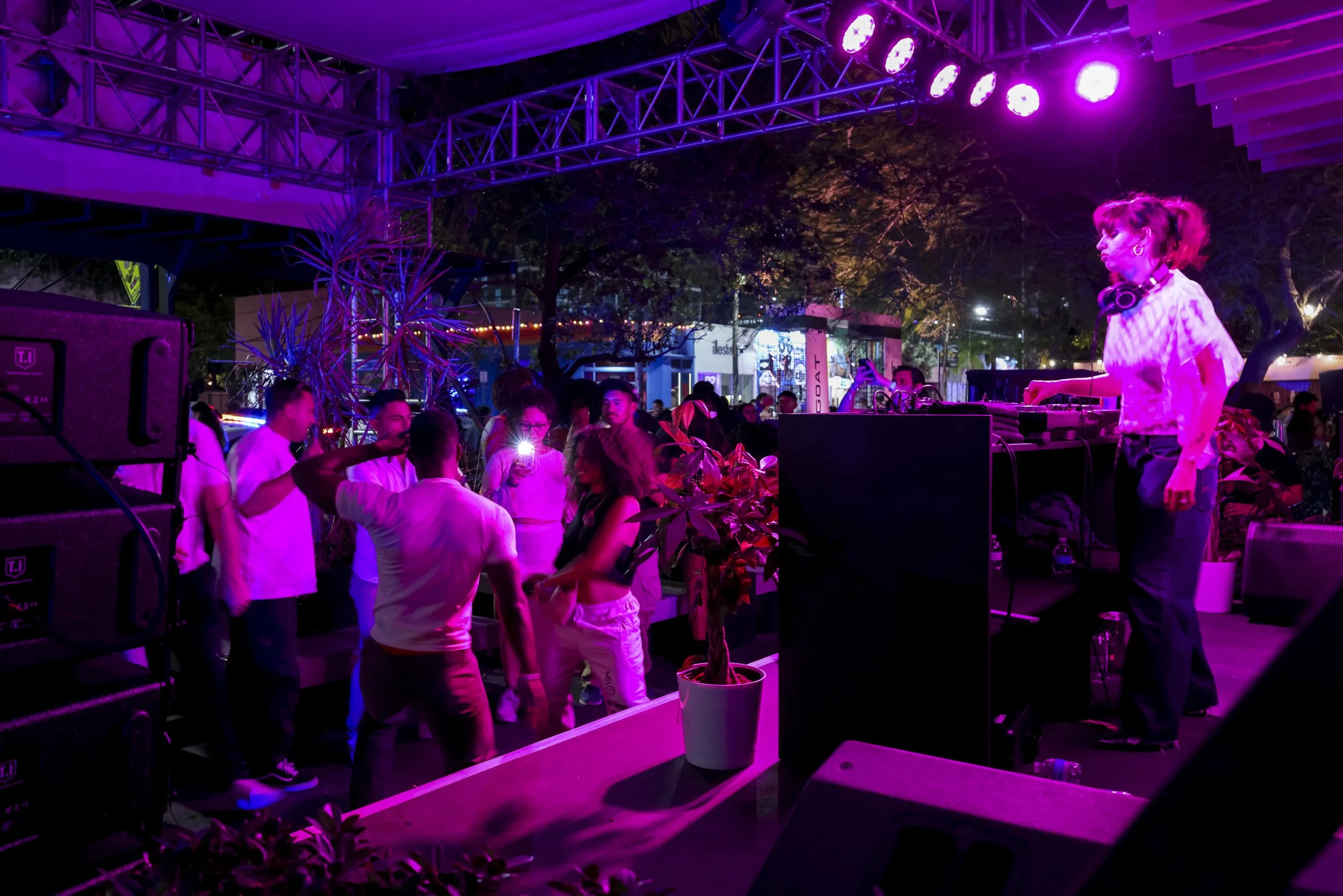 OHM-Wasserman-ArtBaselxStanleyDay3Evening-Afterparty_98.jpg