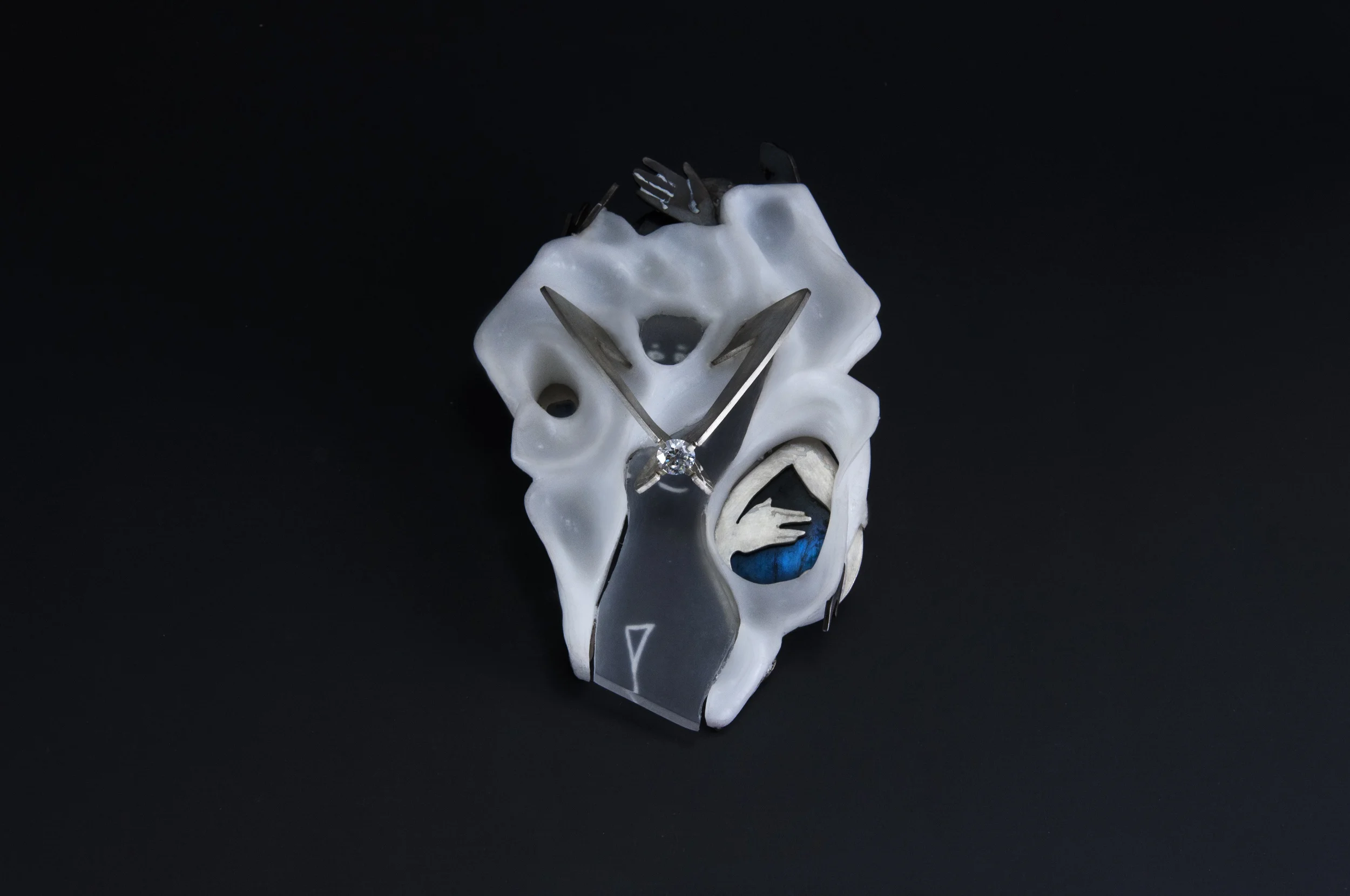 stonesetting_brooch_back.jpg