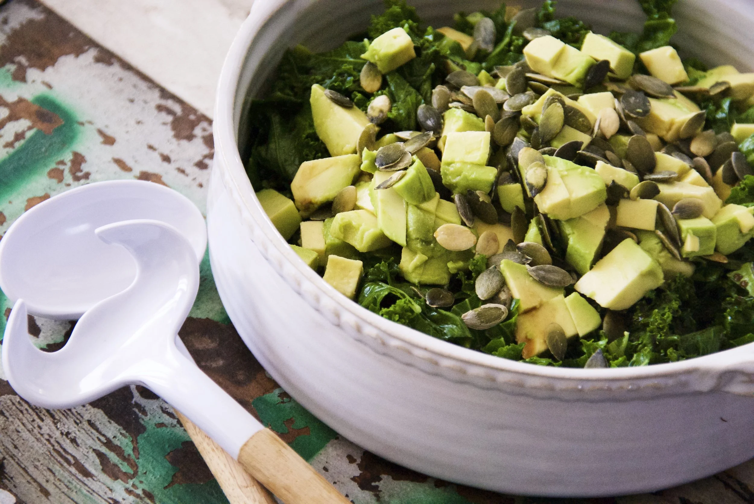 Avocado_kale_salad_2.jpg