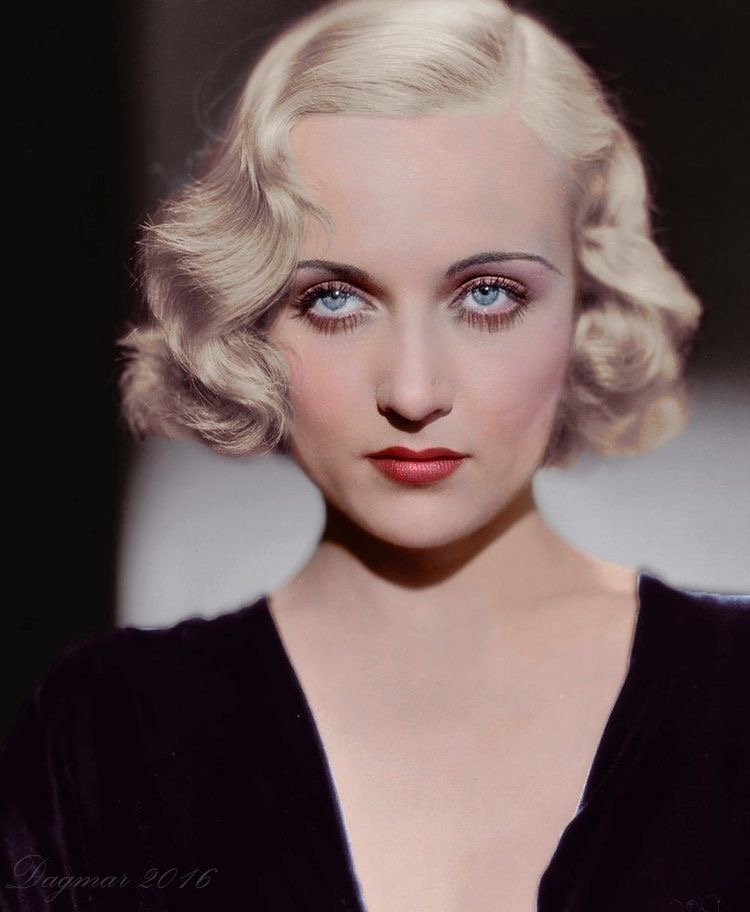 Recovering Carole Lombard