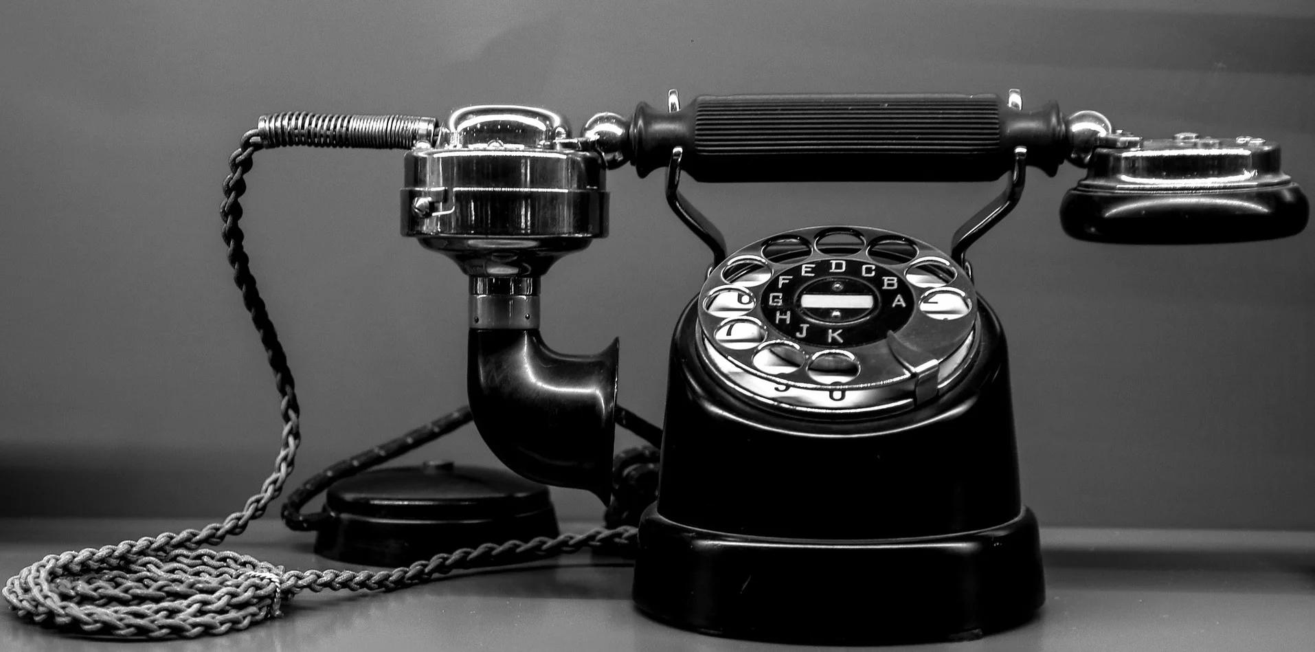 oldPhone.jpg