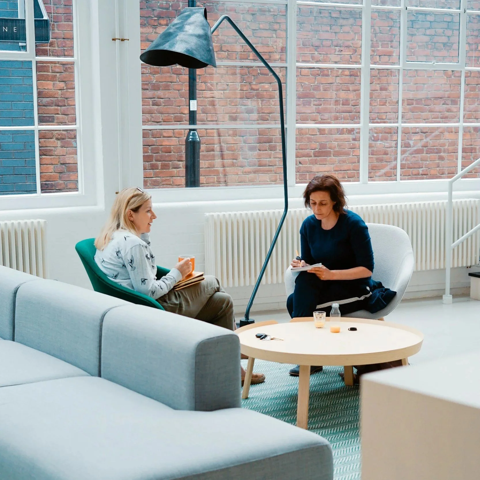 Portland therapy session at an integrative mental health clinic.