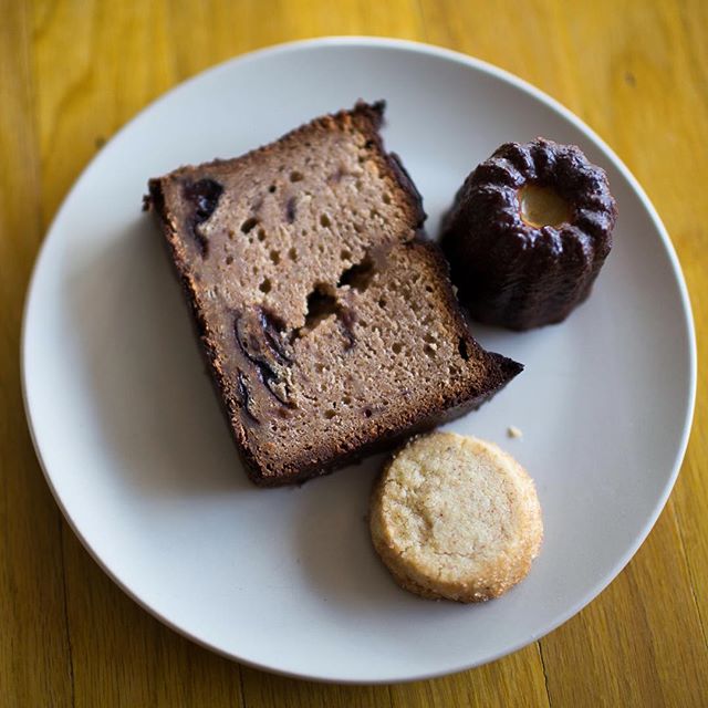Dreaming of the pastries &amp; coffee @cellardoorprovisions Check out our blog for info! Link in bio. 
#brewedweekly #cellardoorprovisions #fourletterwordcoffee #coffeeshop #chicagocoffee #logansquare #chicago #coffee #coffeetime #coffeegram