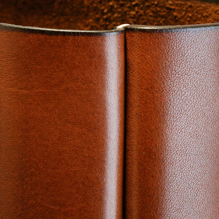 paterson_salisbury_medium_tote_bag_leather_detail_2_jm.jpg
