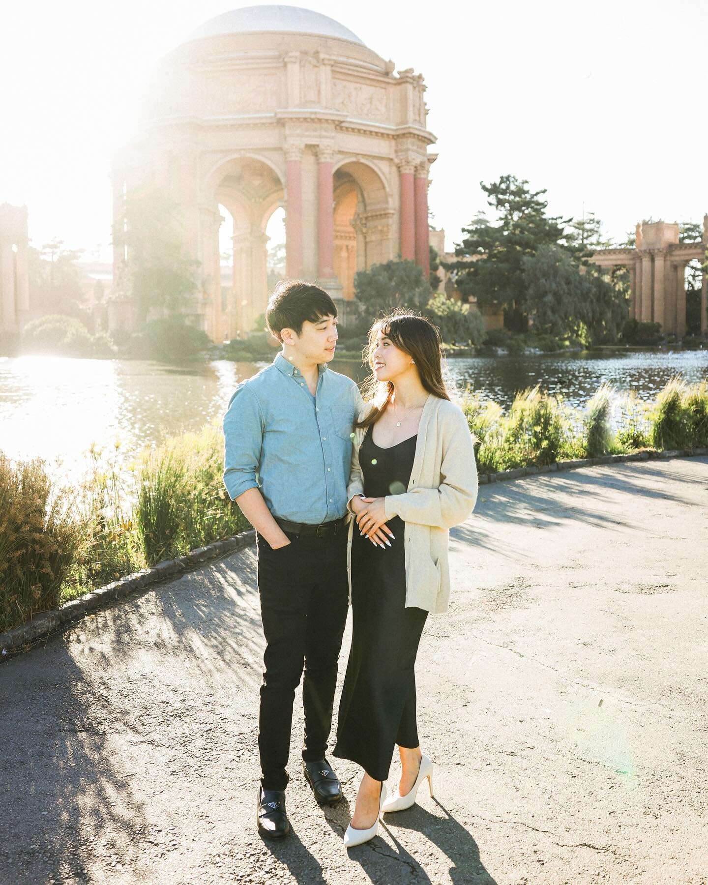 Sunset in the Marina with Niki &amp; Shogo ✨
&bull;
&bull;
&bull;
&bull;
&bull;
&bull;

&bull;
&bull;
&bull;
#sanfrancisco #sanfranciscophotographer
#italyphotographer #engagementphotographer #momentsovermountains #engaged #engagedandinspired #romeph