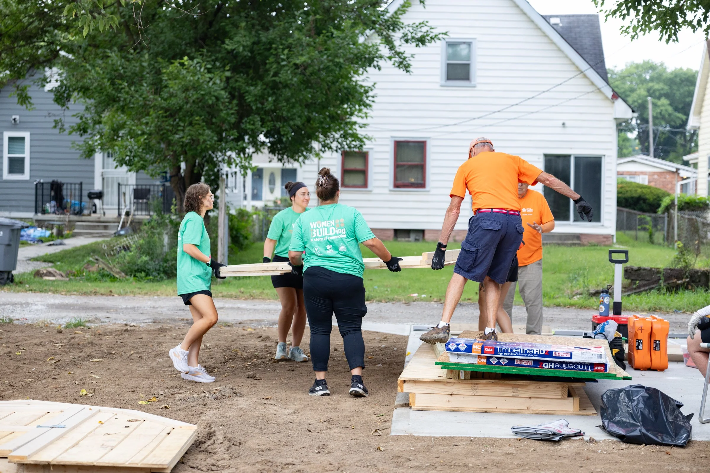 Buck-WomenBuild-18.jpg