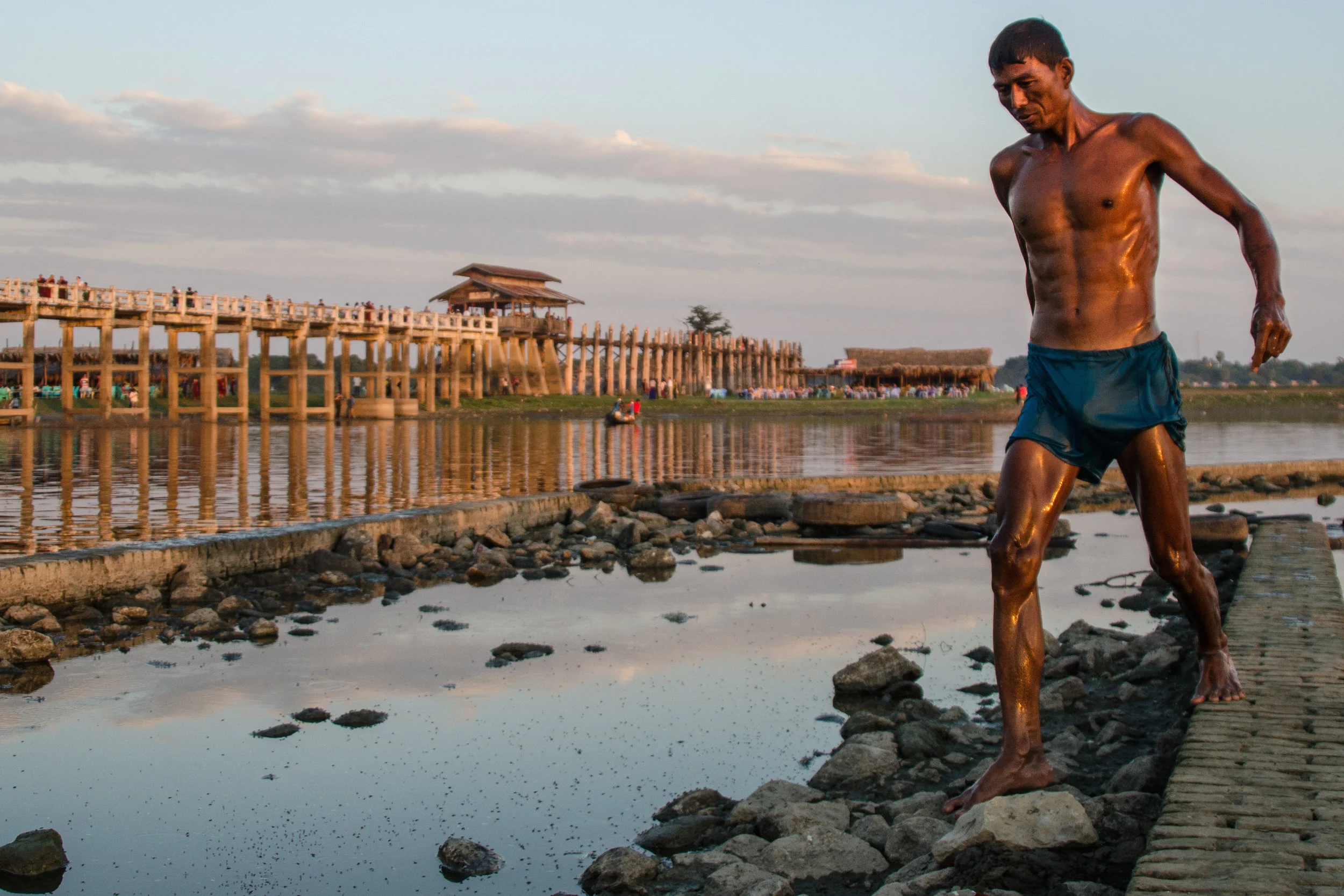 U Bein Bridge, Mandalay, Myanmar 20mm f4 1/500
