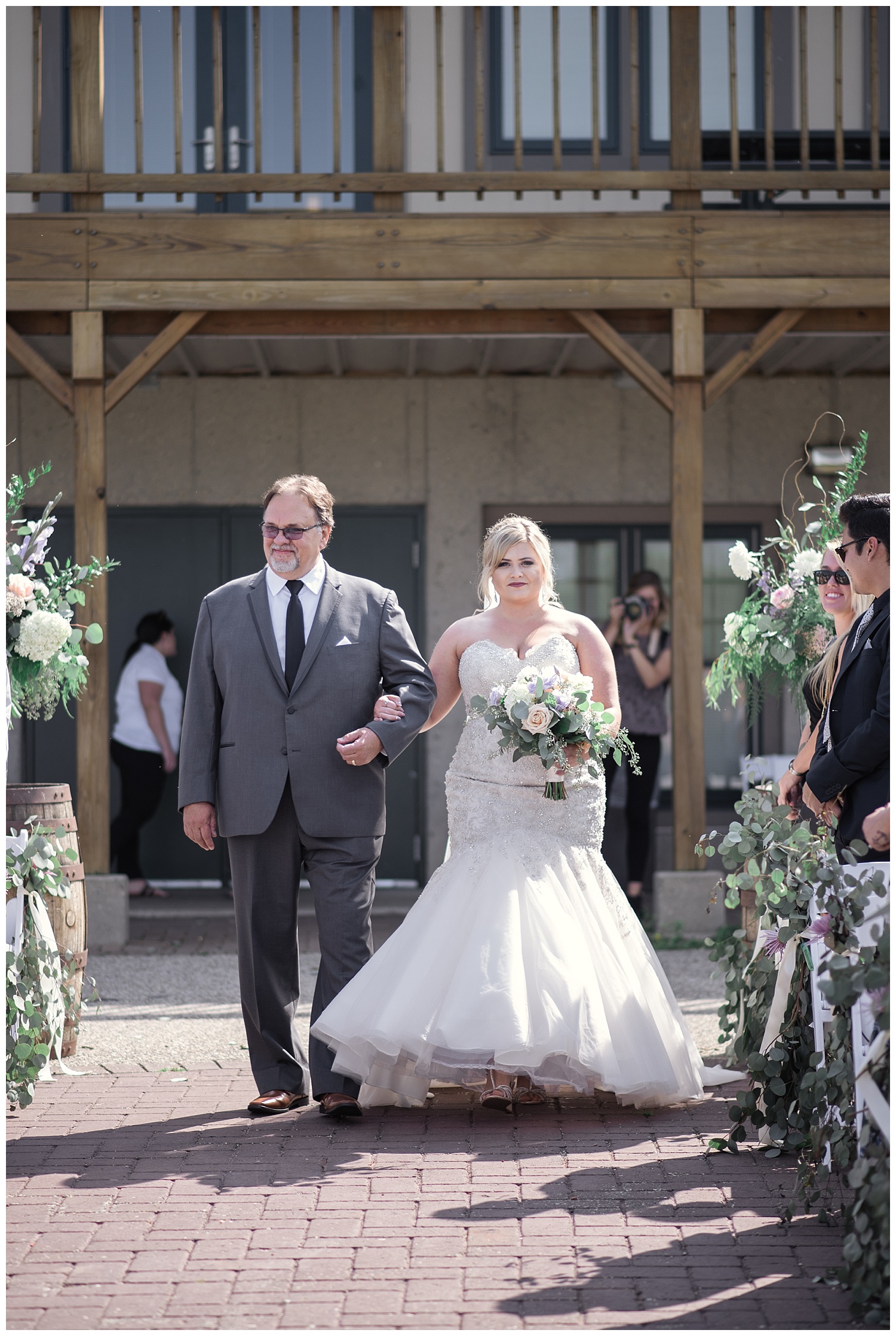 barn wisconsin wedding, wisconsin wedding, summer wedding, madison wedding, madison summer wedding, traveling photographer, pink and purple wedding, madison wedding photographer, colorado wedding photographer