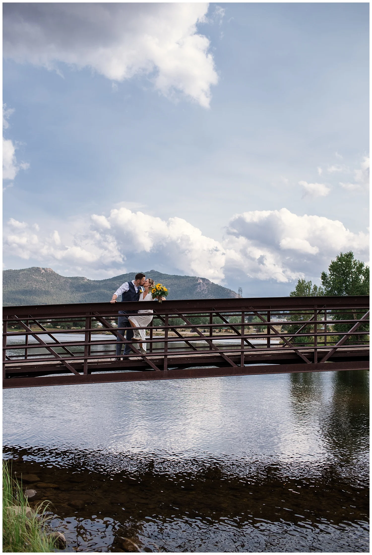 bridal party portraits at estes park resort, rocky mountain elopement photographer, rocky mountain wedding photographer, colorado wedding photographer, Estes Park wedding photographer