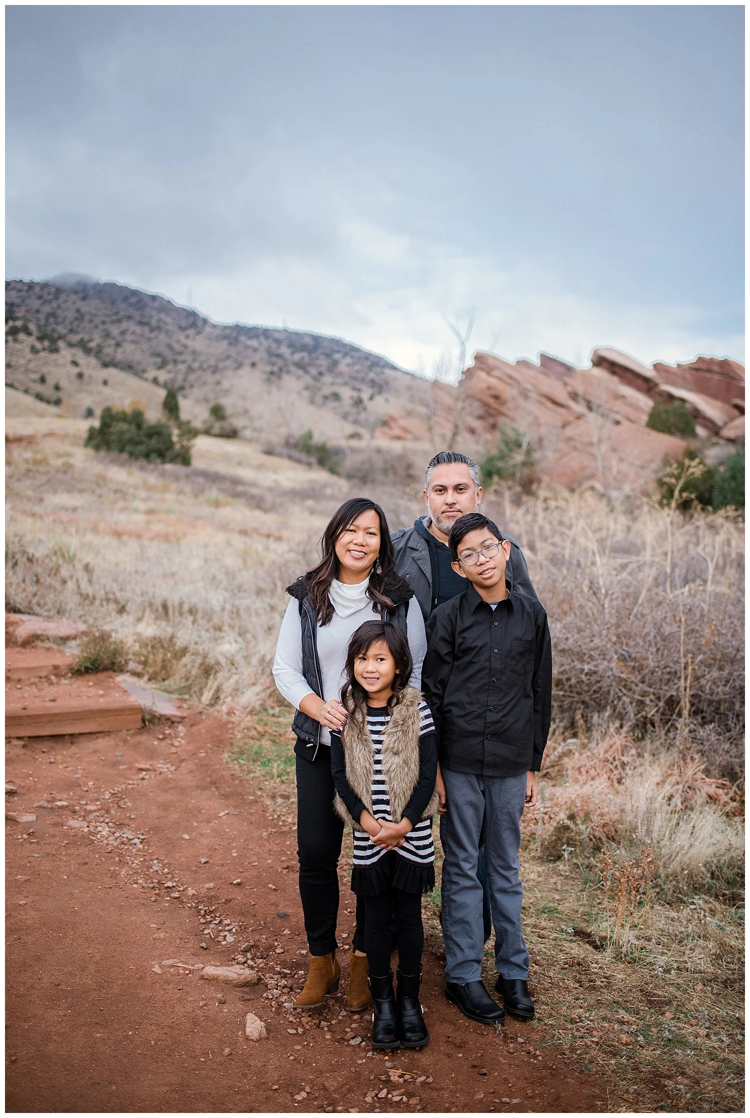 Family session at Red Rocks, Denver Mini Session, Denver Family Photographer, Colorado Family Photographer, Colorado Lifestyle photographer, Denver lifestyle photographer, red rocks photography, family photos in denver